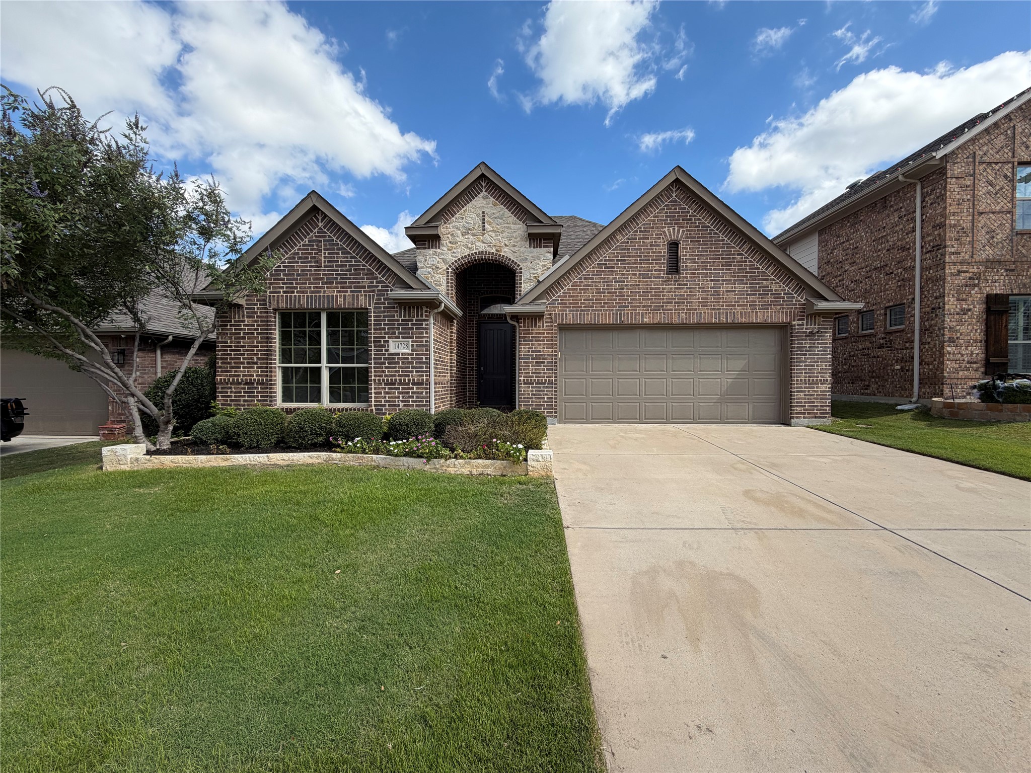 14728 Cedar Flat Way — photo