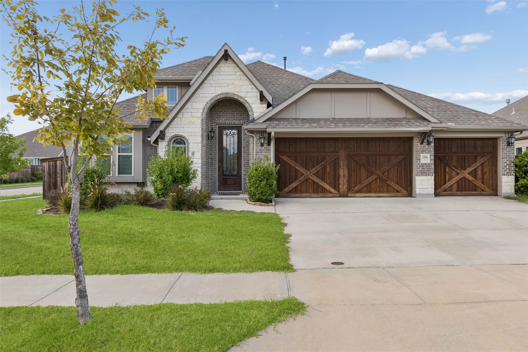 2550 Brookside Drive — photo