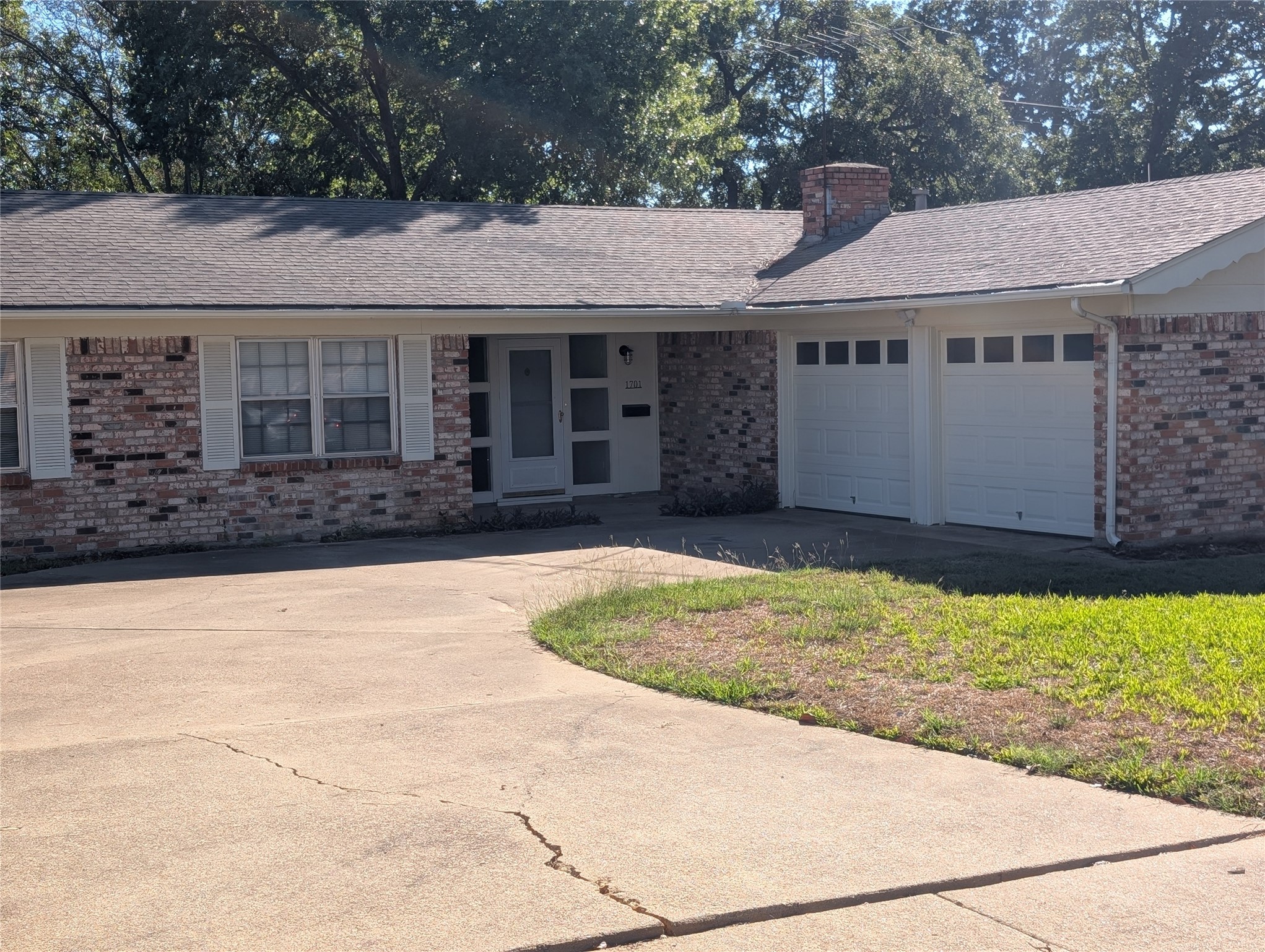 1701 Toplea Drive — photo