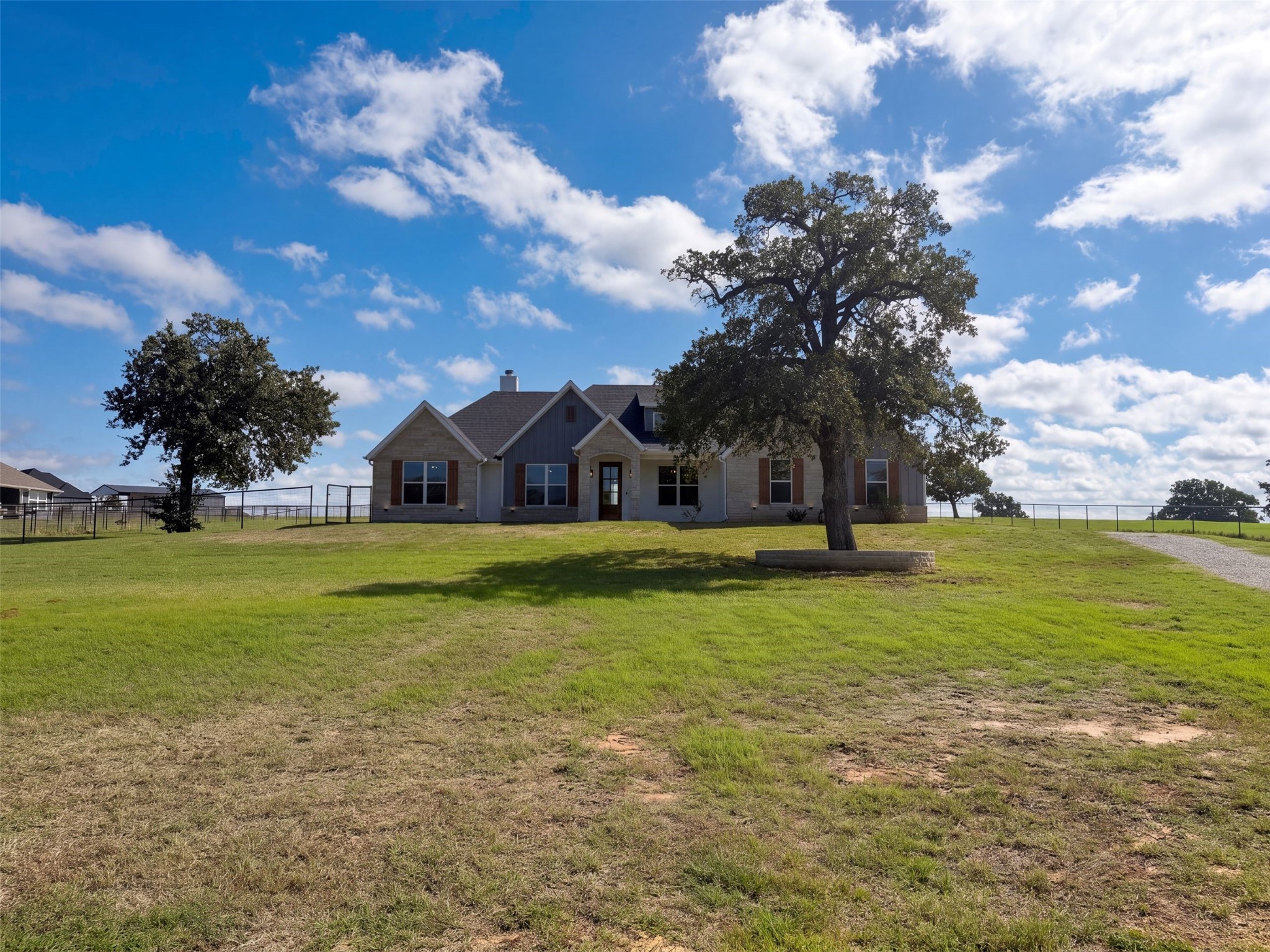 1532 Turpin Lake Road — photo