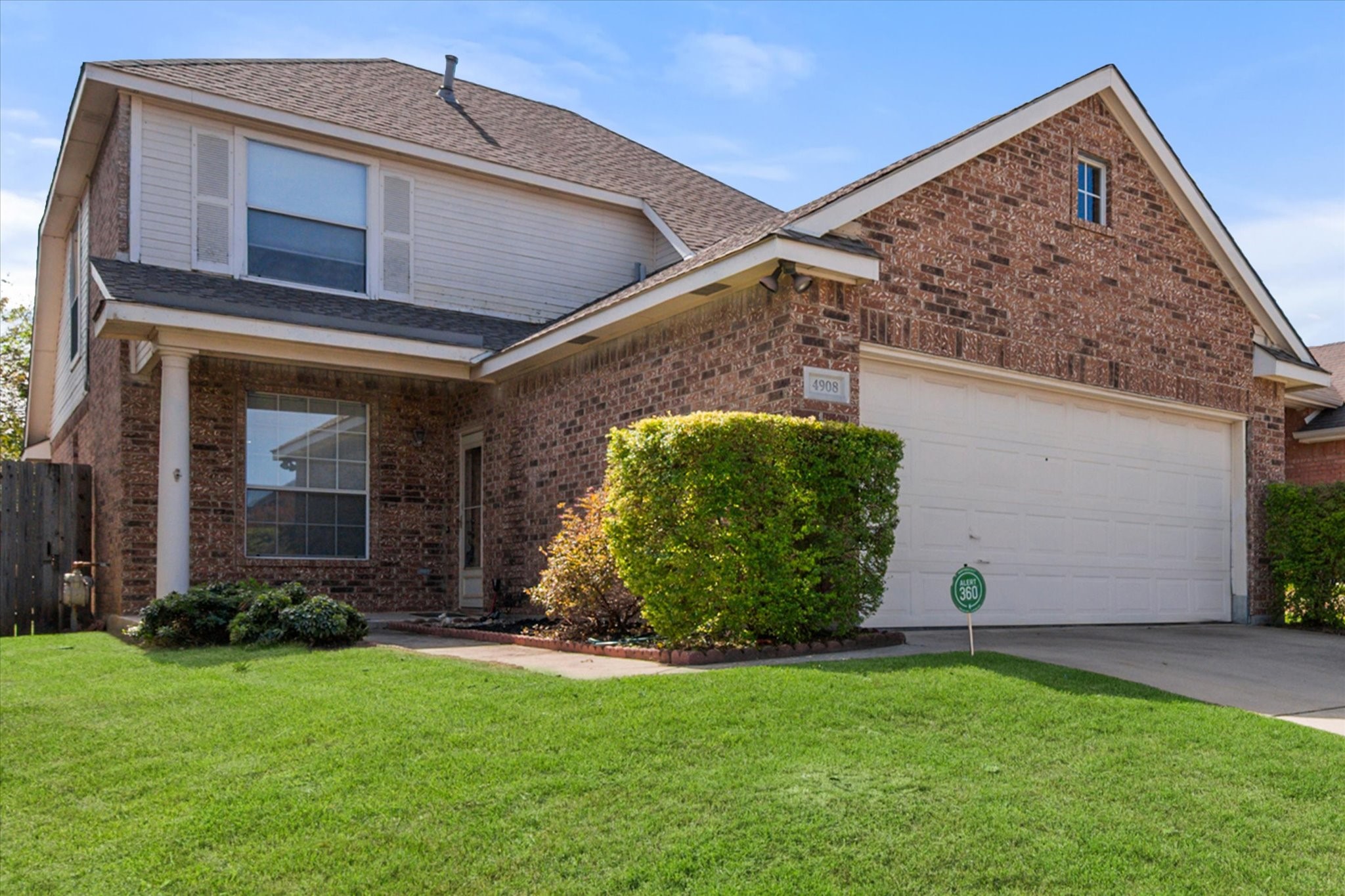 4908 Glenscape Court — photo