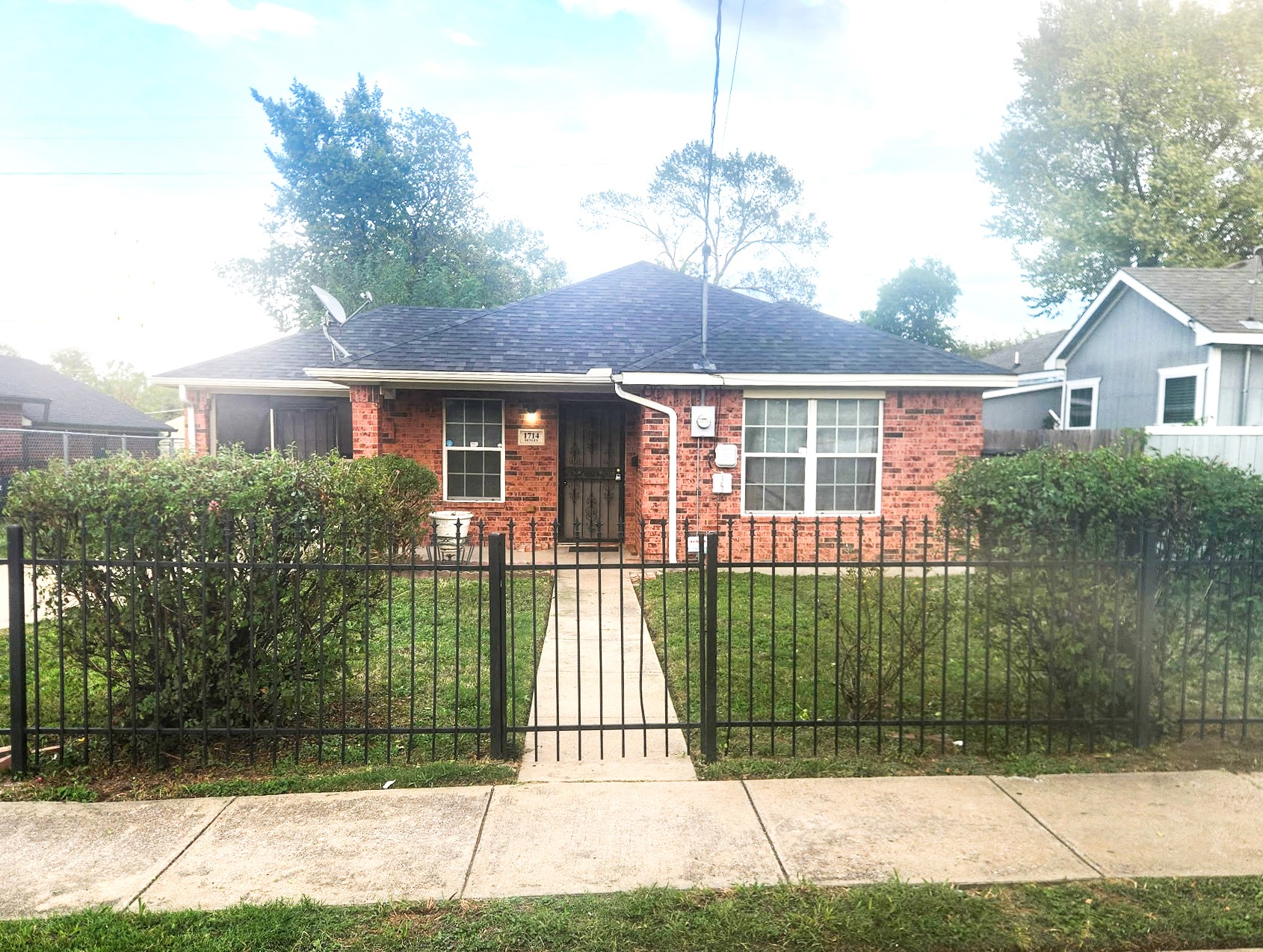 1714 S Denley Drive — photo