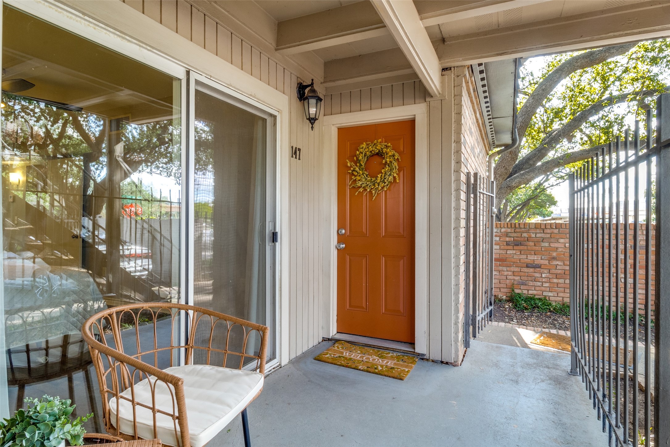 5326 Fleetwood Oaks Avenue Unit 147 — photo