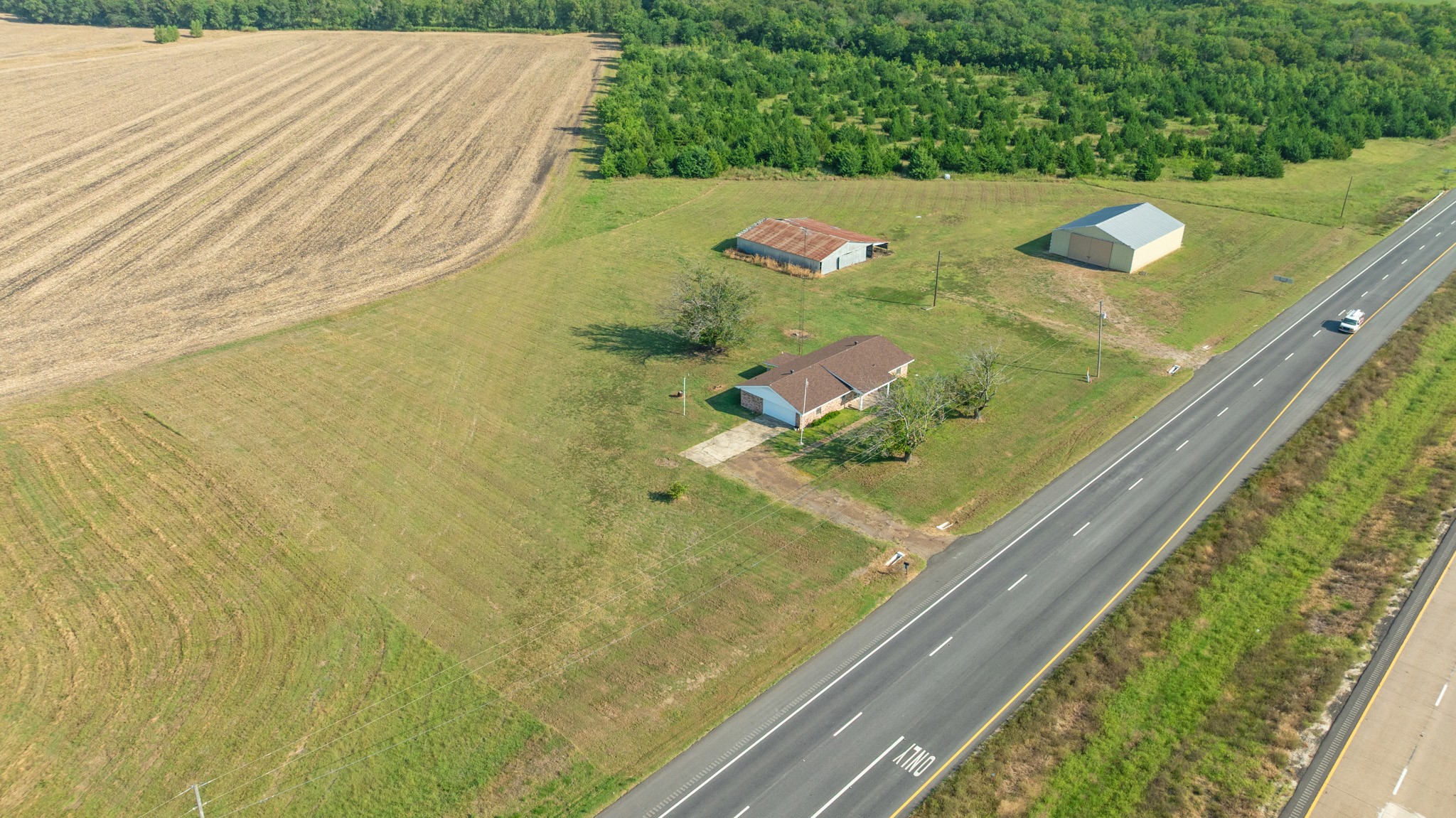 7015 Texas 24 Highway — photo