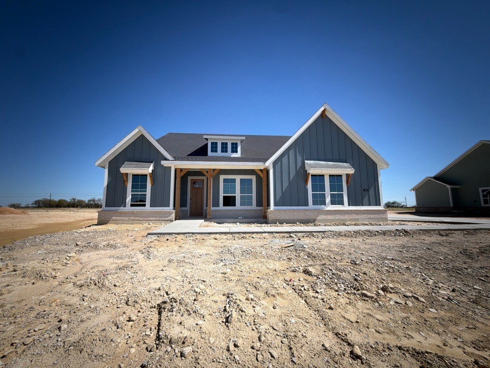 160 Meadow Bend Drive — photo