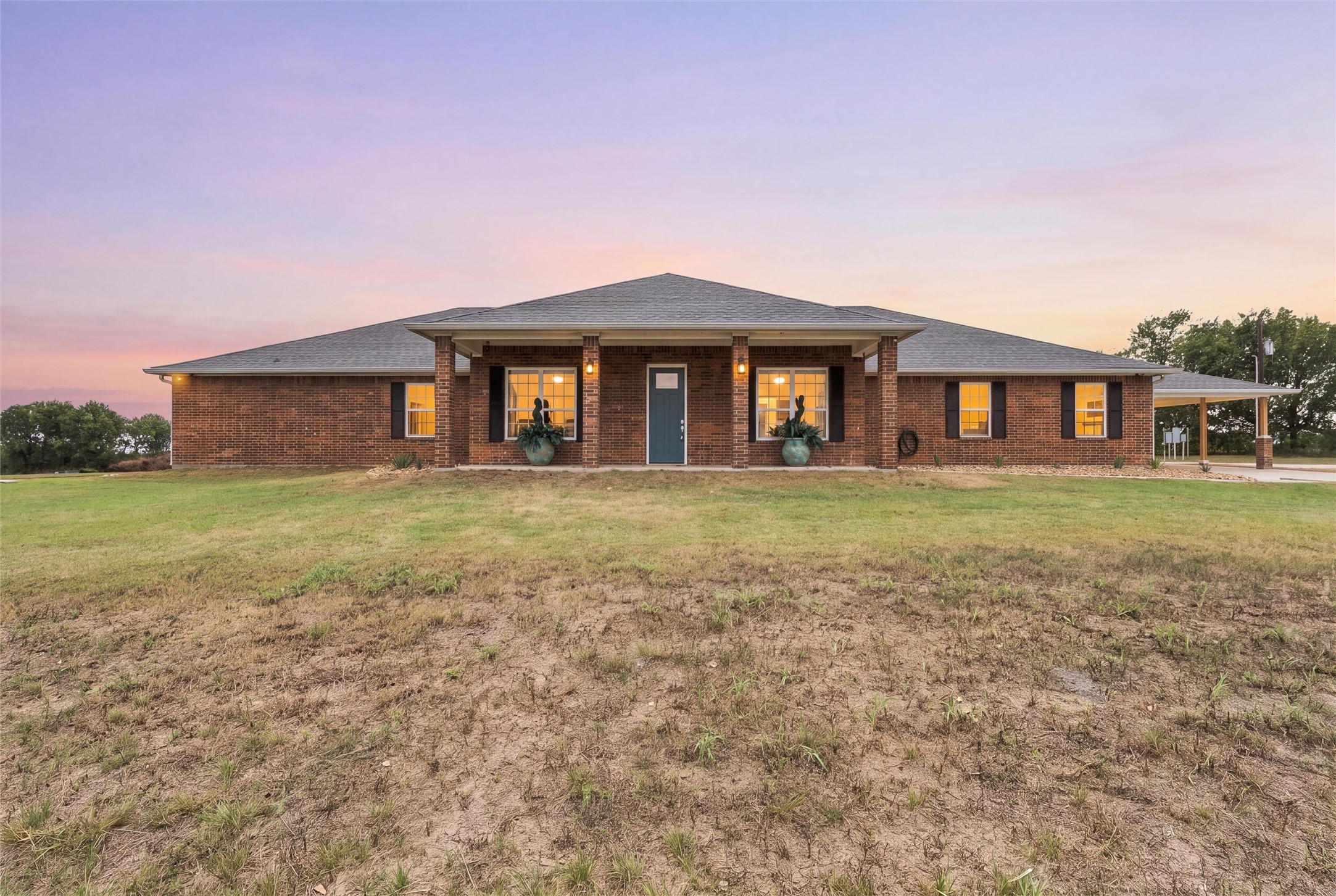4948 Woodlawn Drive — photo