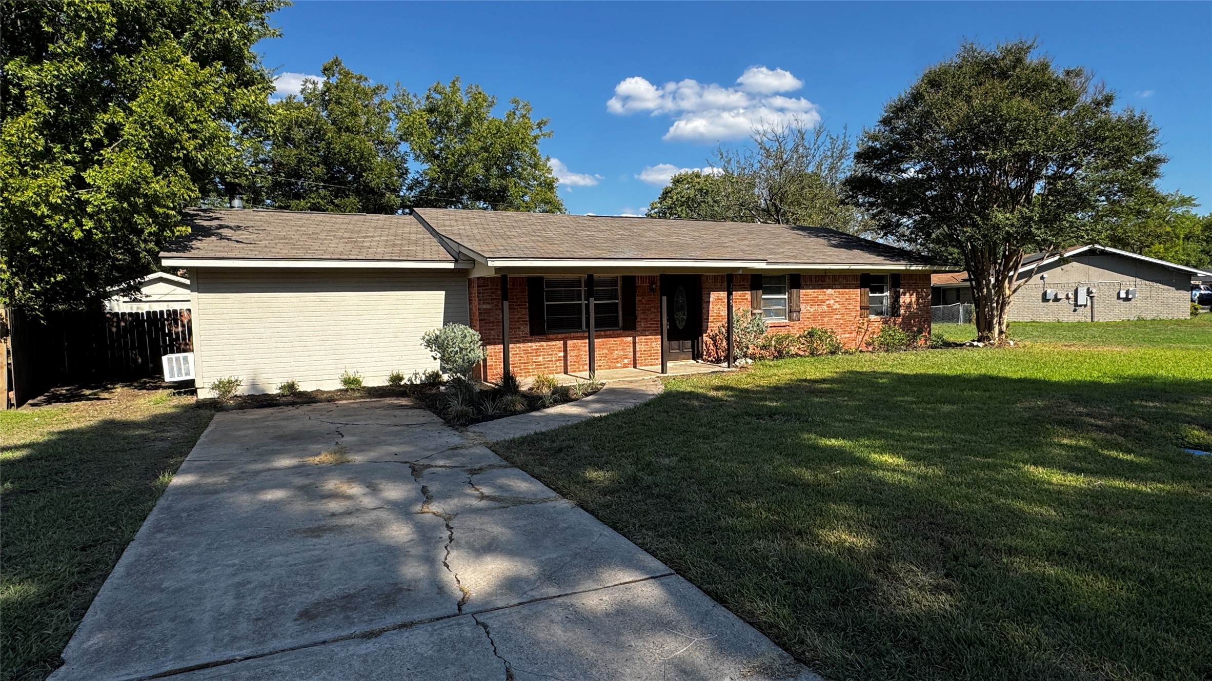 3515 Kings Circle — photo