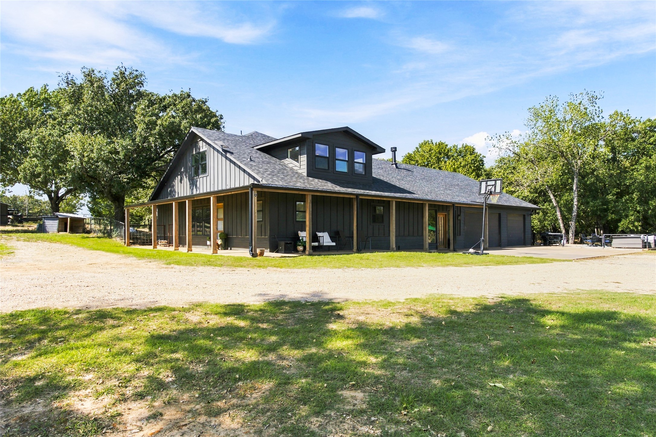 455 Oak Ridge Road — photo