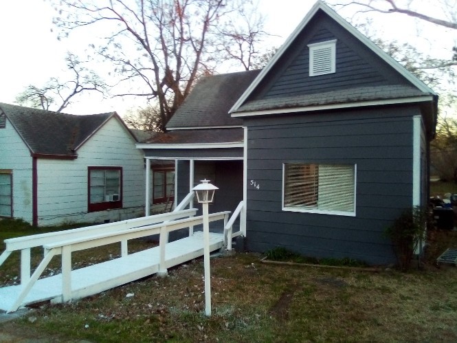514 E Sears Street — photo