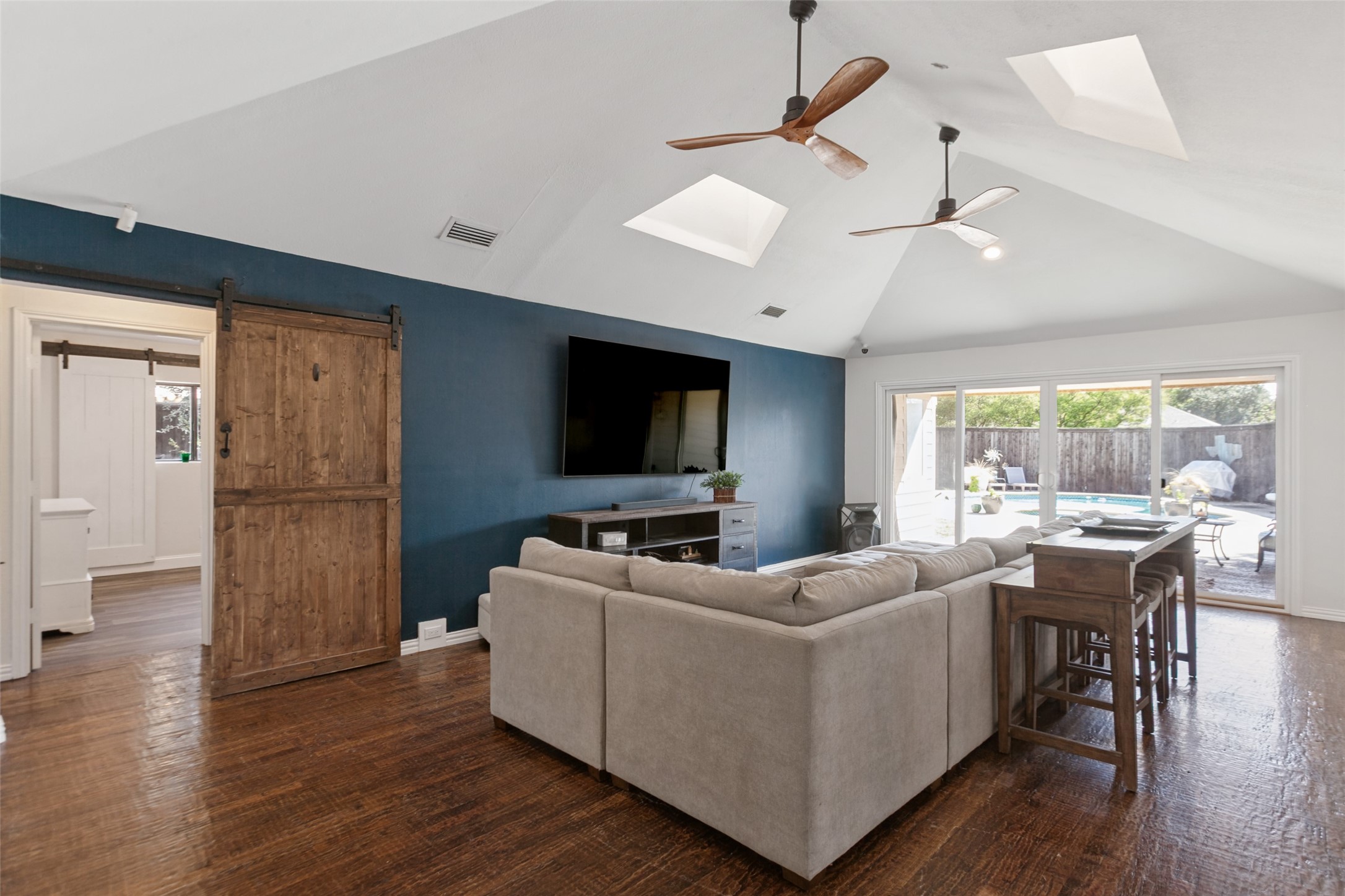 1724 Callaway Drive — photo