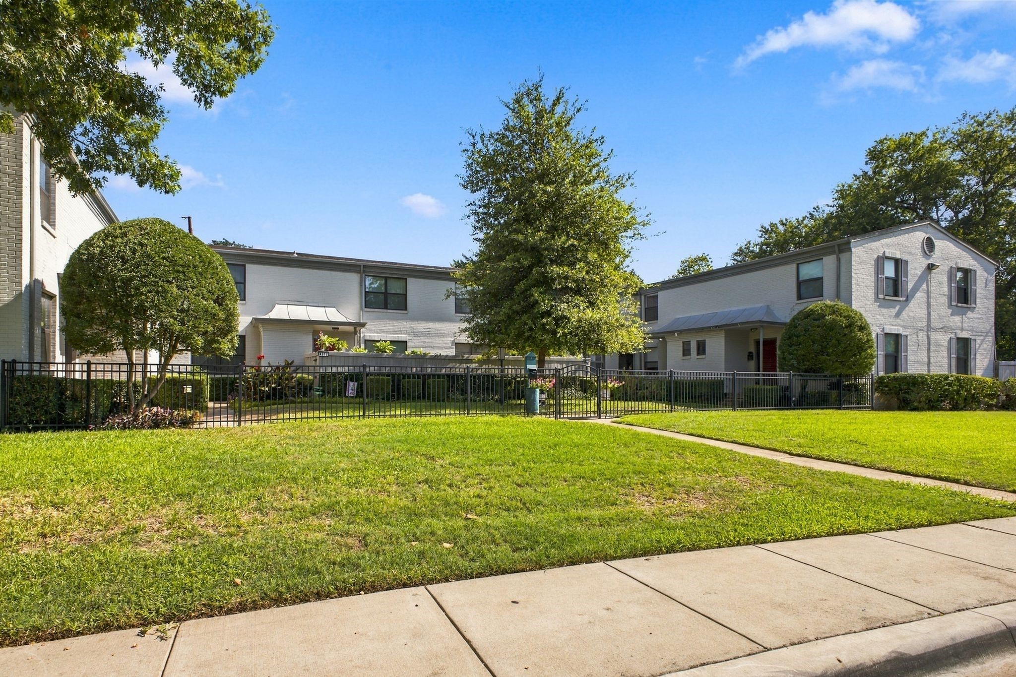 4904 Lahoma Street Unit 4904 — photo