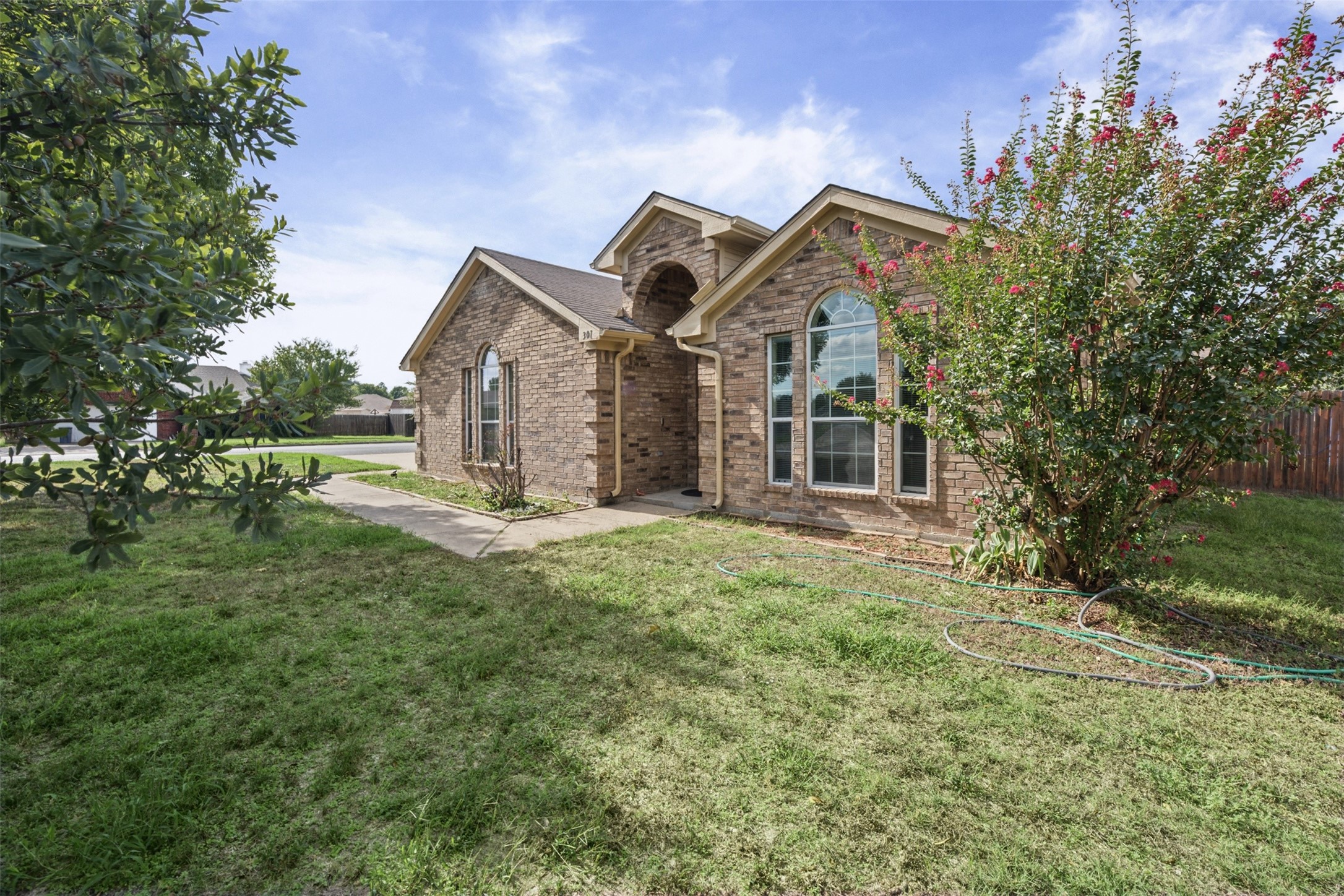 301 Wintergreen Court — photo