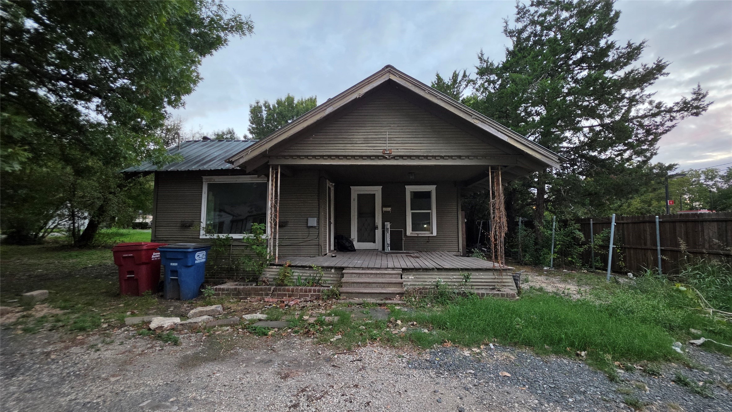 104 Short Street — photo