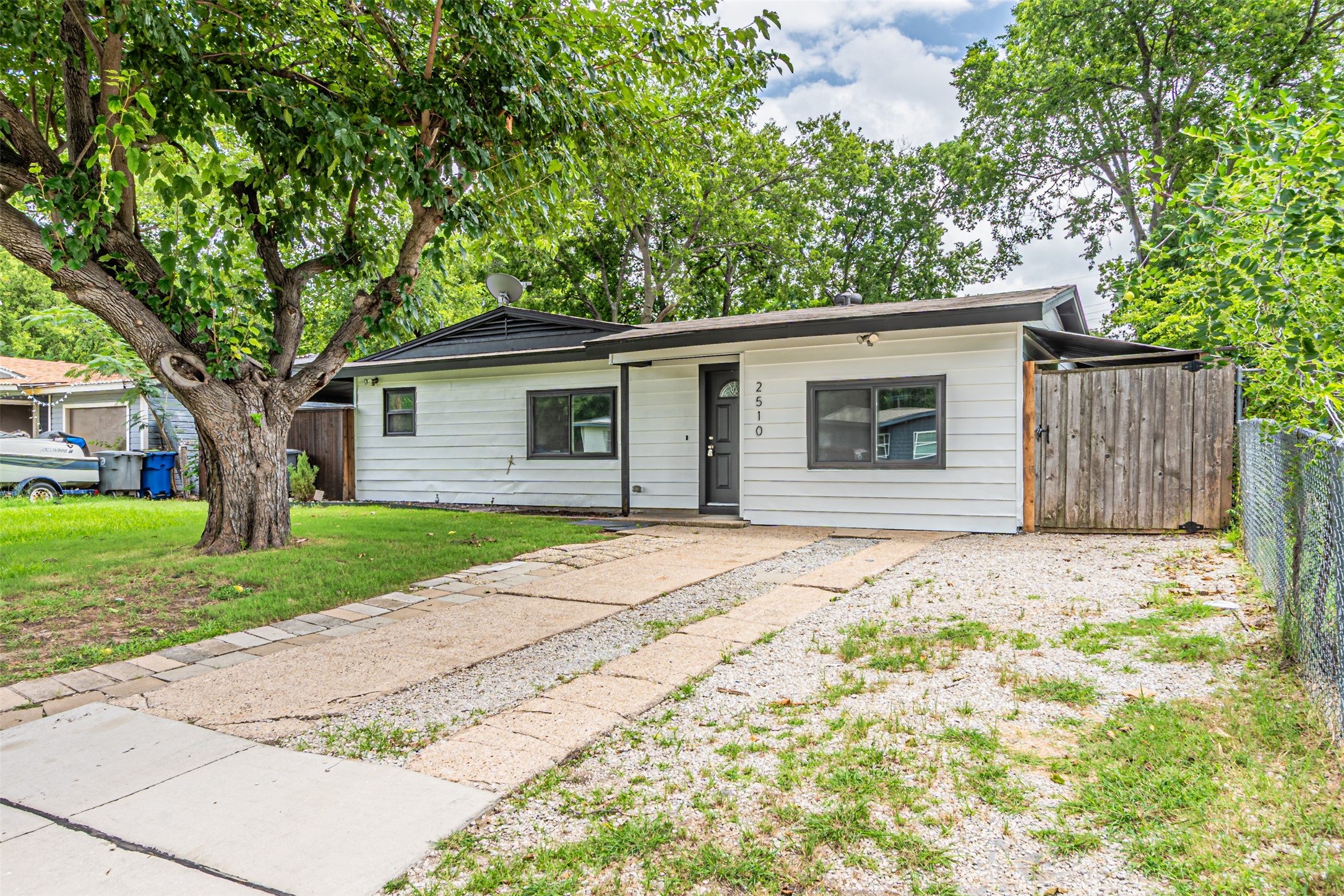 2510 Bluffton Drive — photo