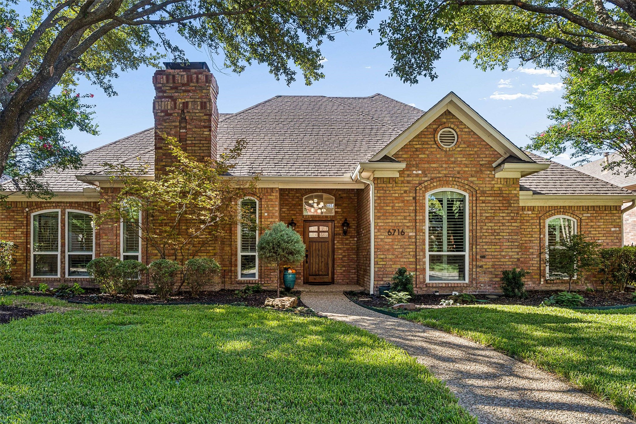 6716 Genstar Lane — photo