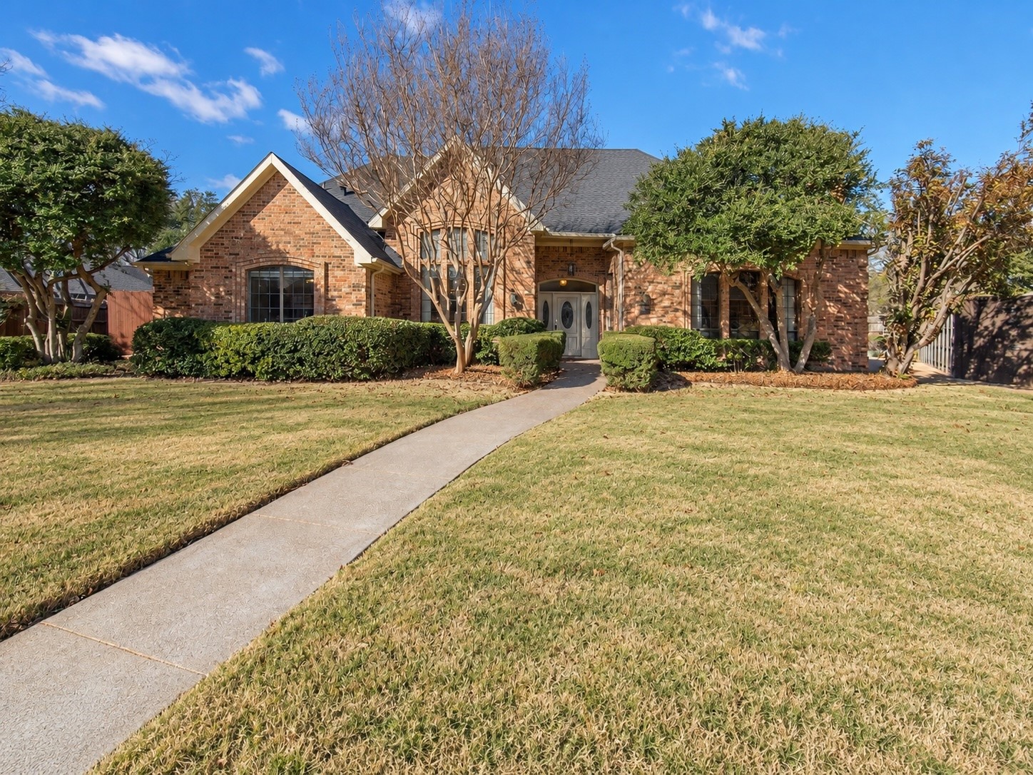 2609 Antlers Court — photo