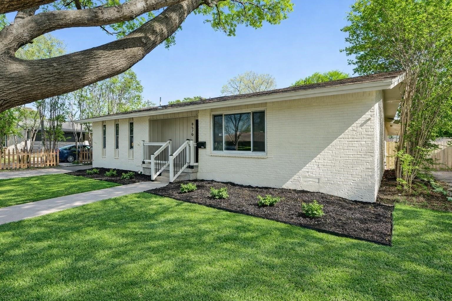 8570 Sweetwood Drive — photo