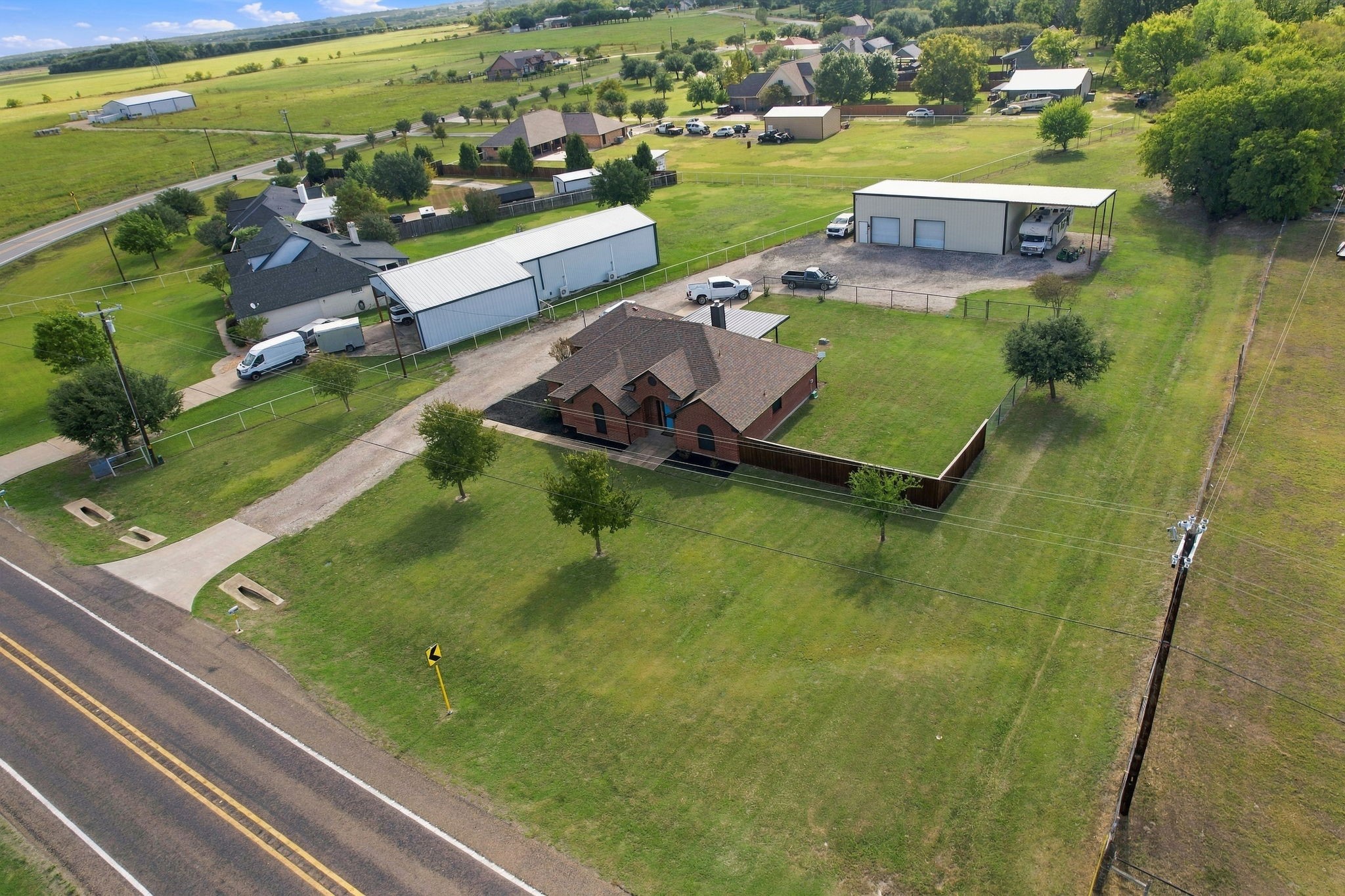 1206 W FM 813 — photo