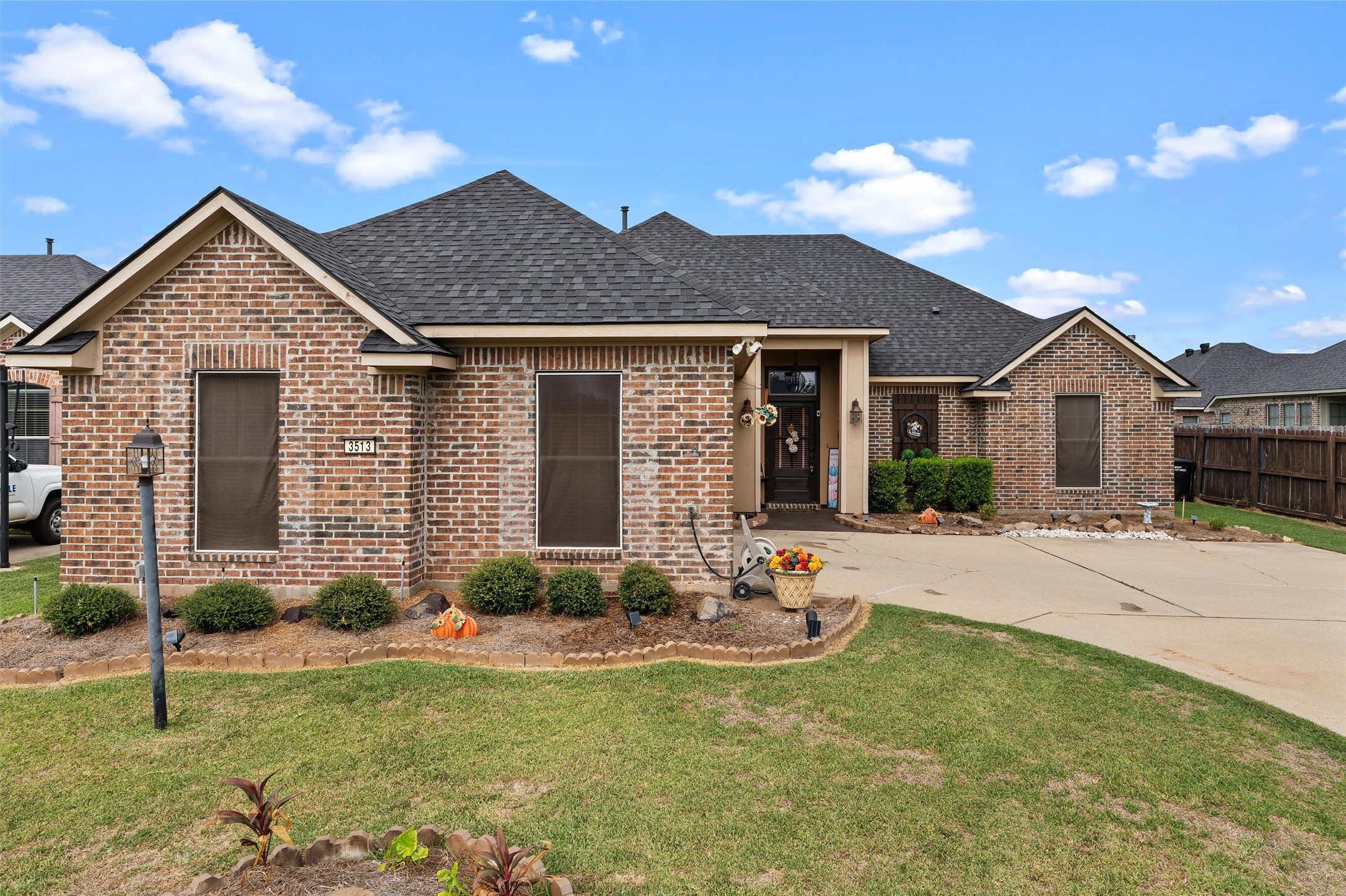 3513 Hanover Drive — photo
