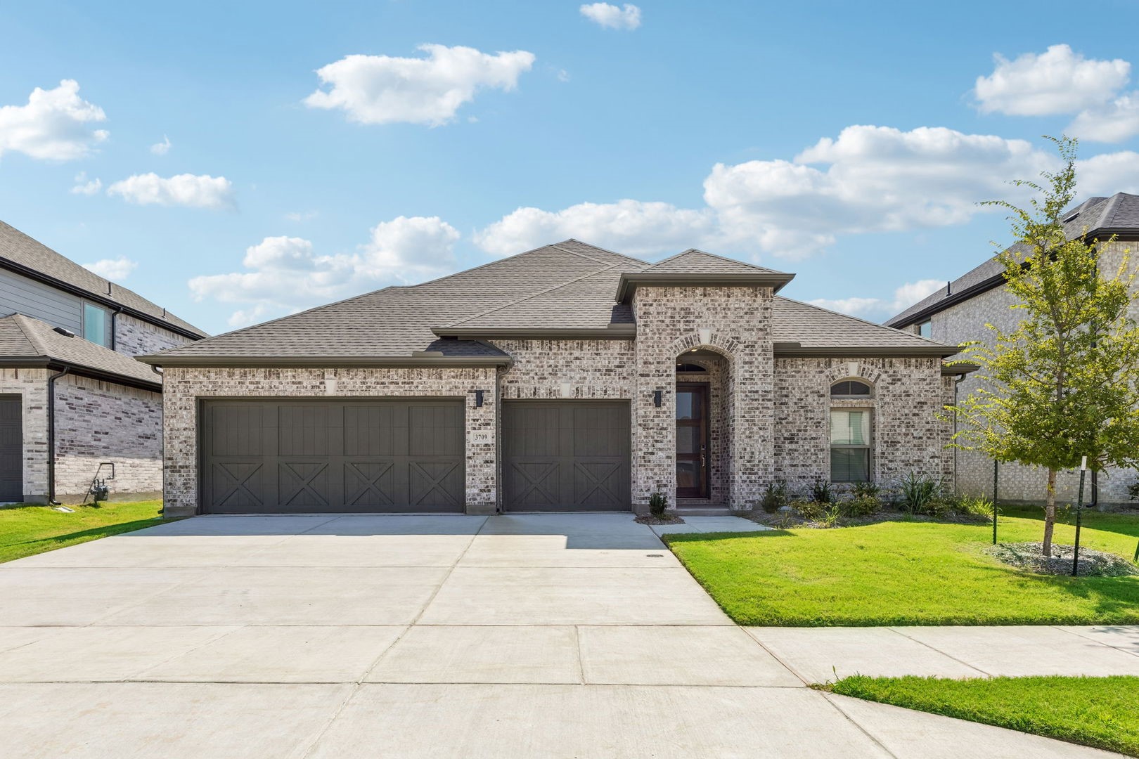 1247 Treasure Woods Lane — photo