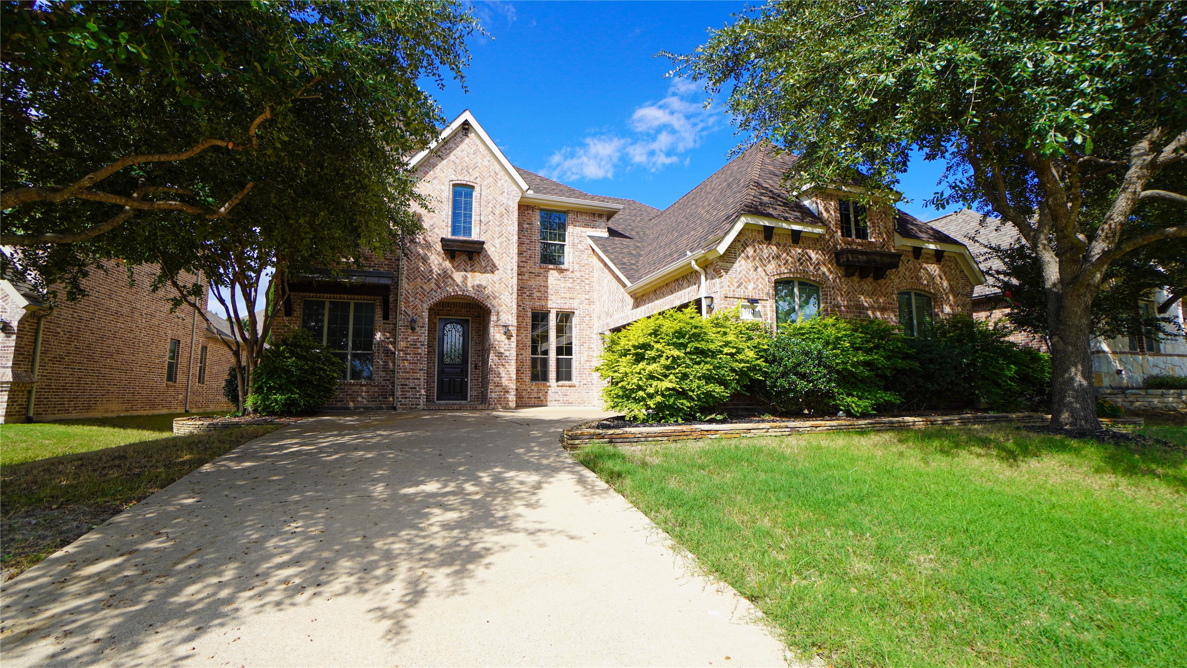 790 York Drive — photo