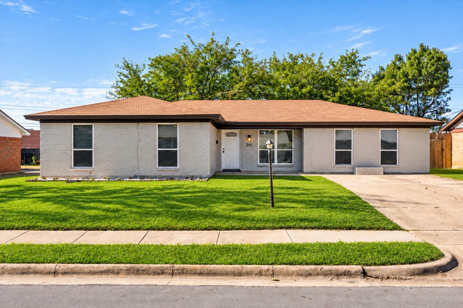301 Linda Drive — photo