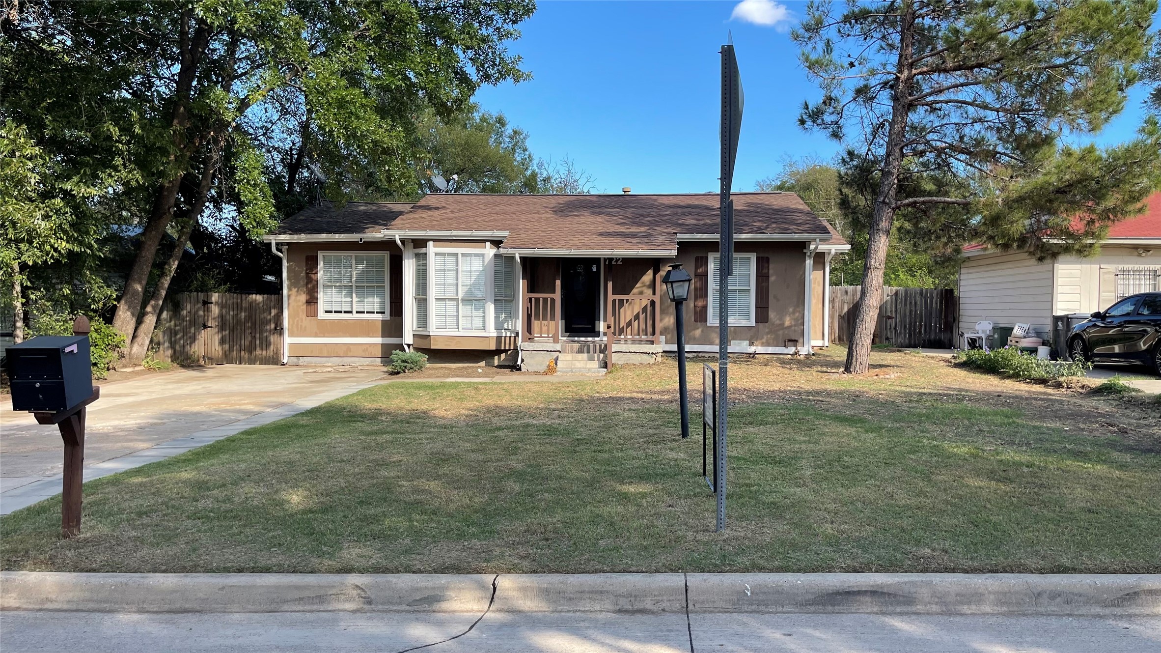 722 Circle Drive — photo
