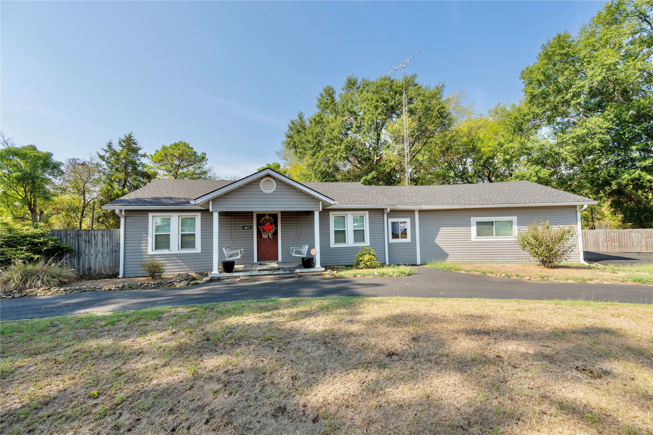 3517 W Loop 281, Longview, TX 75604