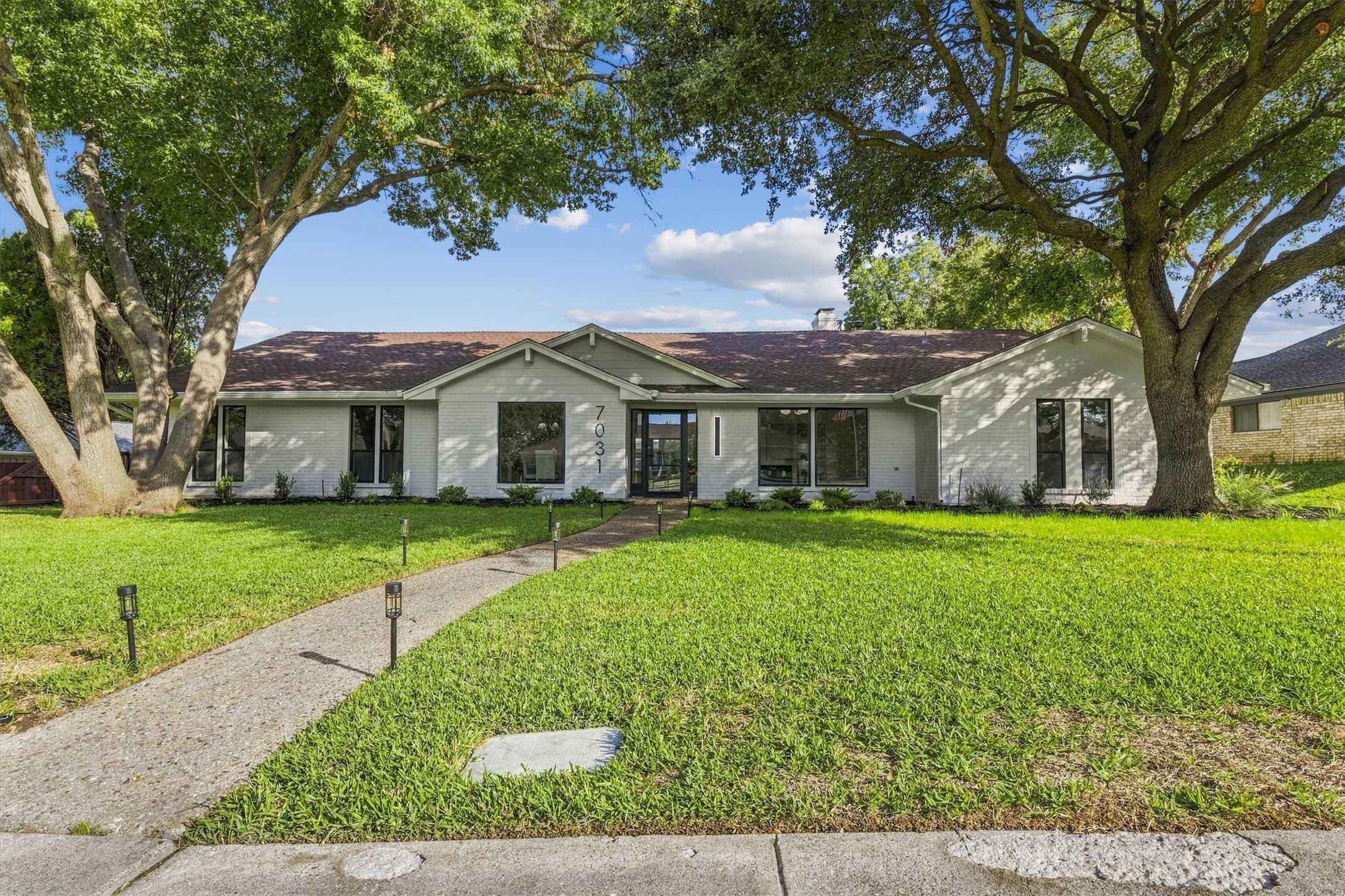 7031 Hunters Ridge Drive — photo