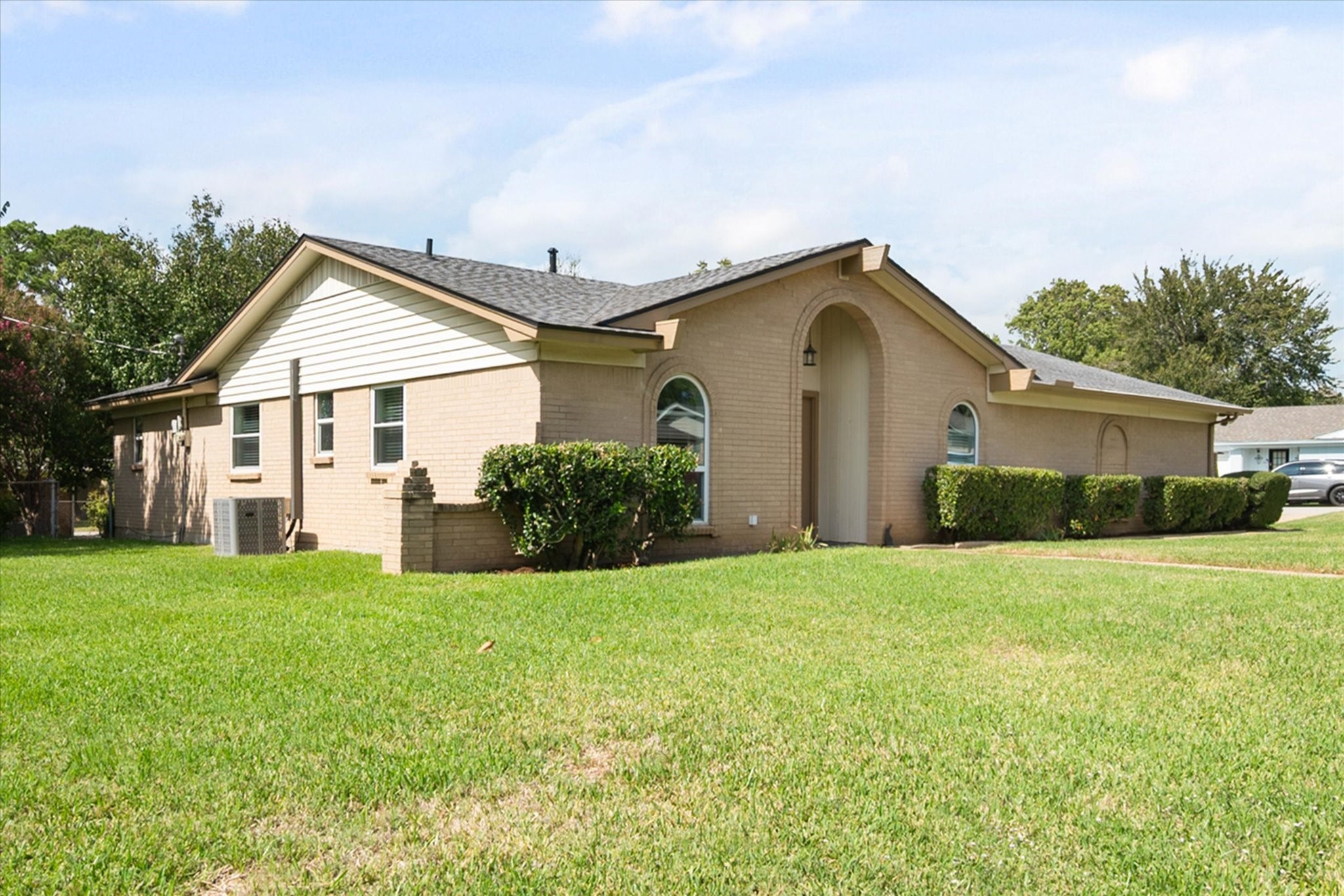 2017 Hurstview Drive, Hurst, TX 76054 — photo 3