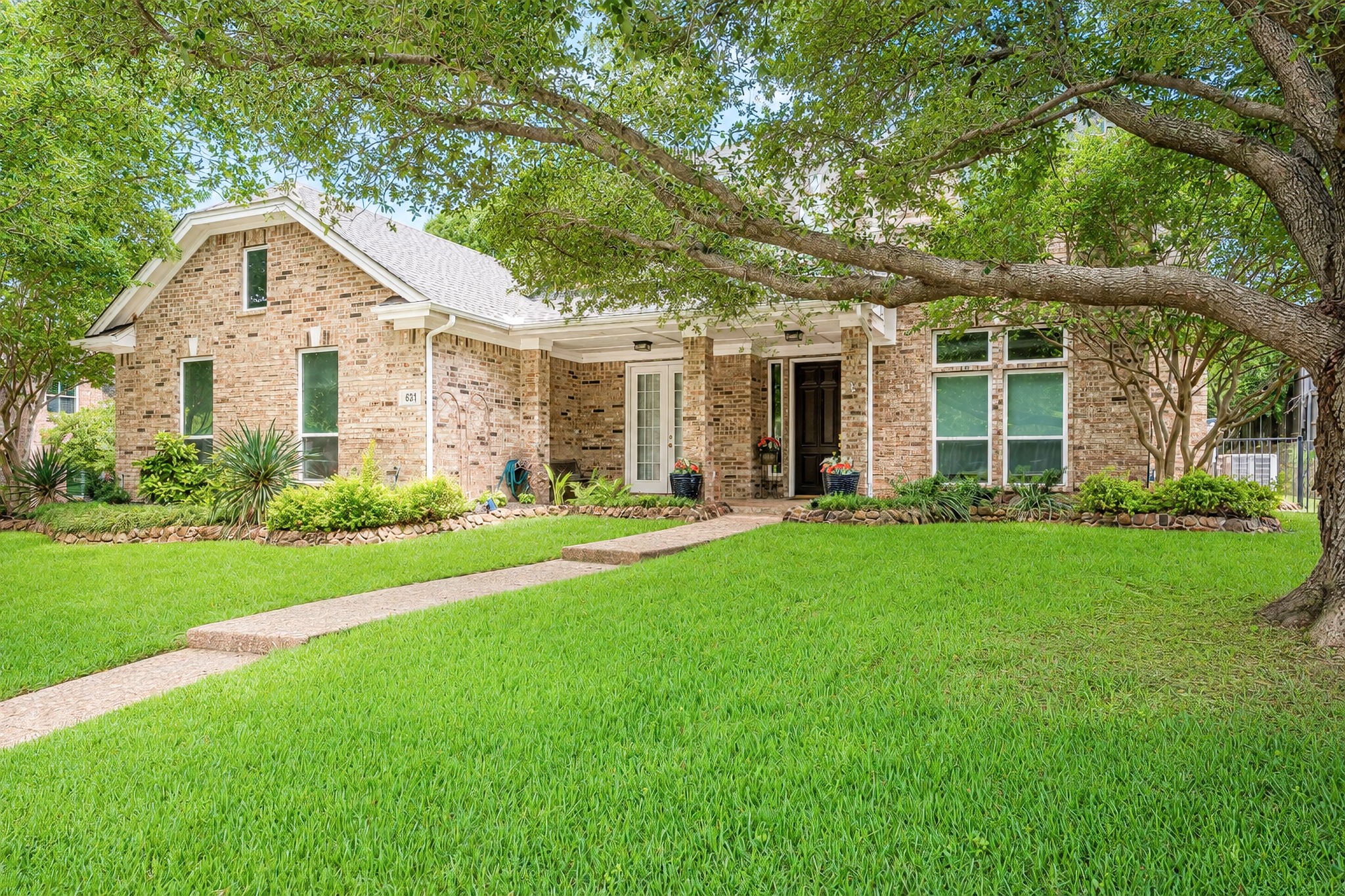 631 Karen Pass — photo