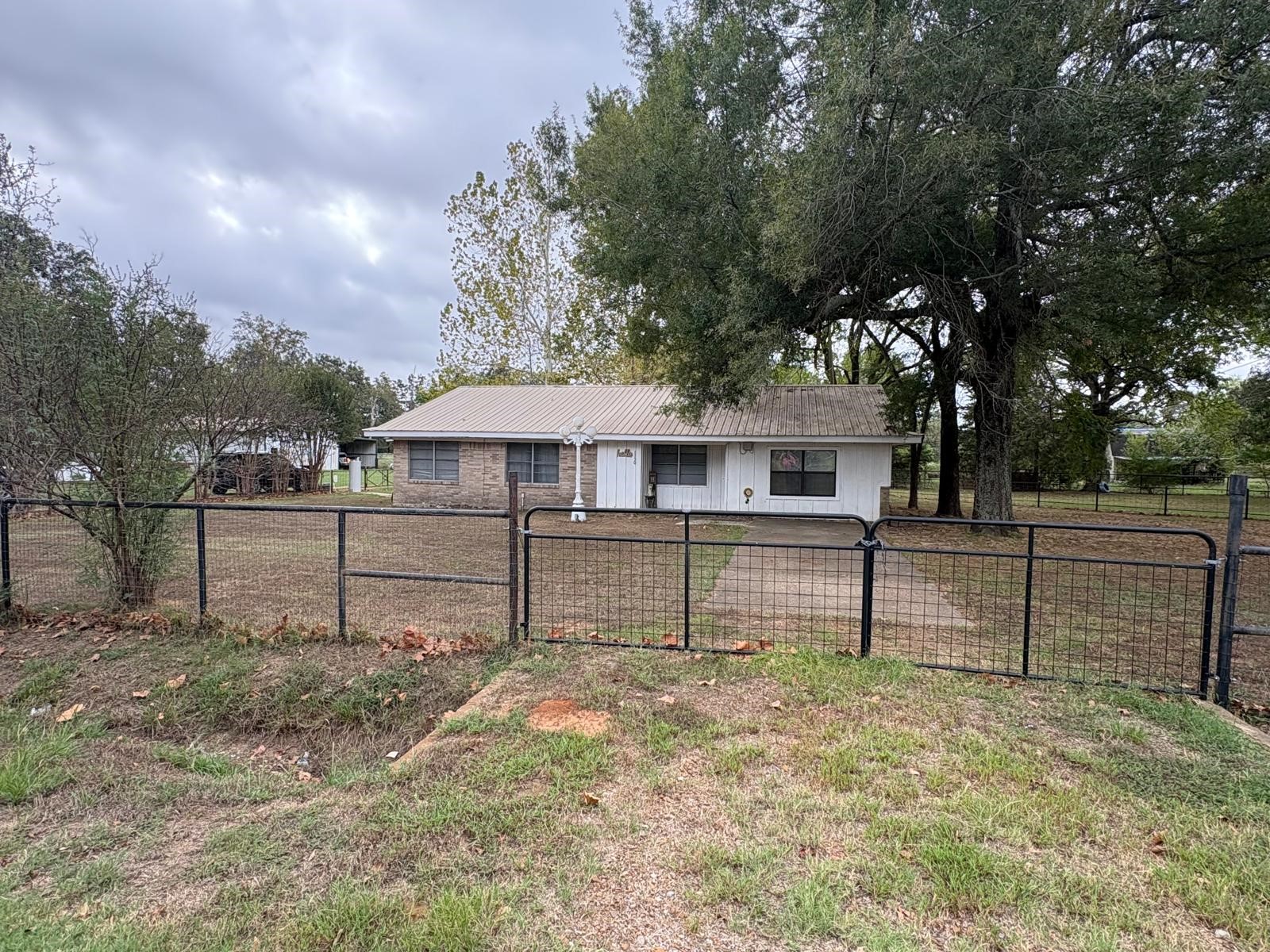 1150 County Road 43900 43900 — photo