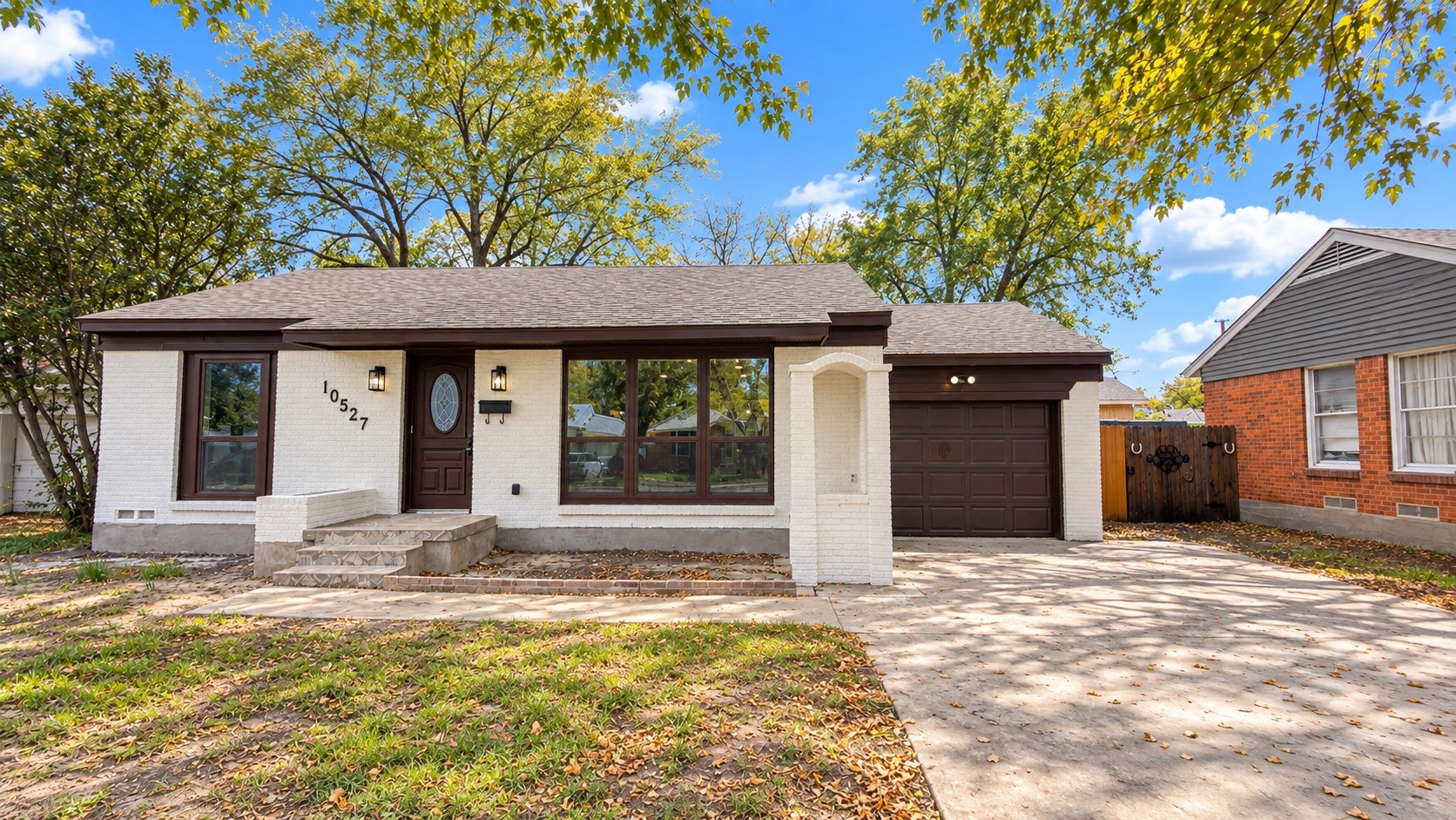 10527 Cayuga Drive — photo