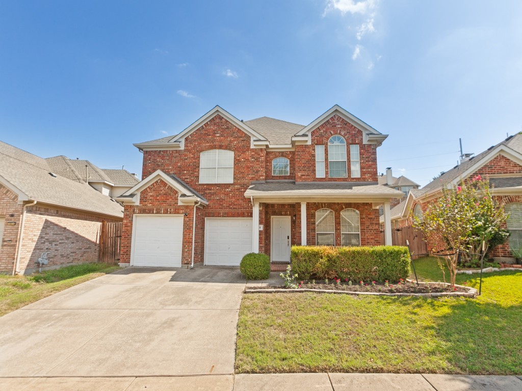 810 Grove Drive — photo