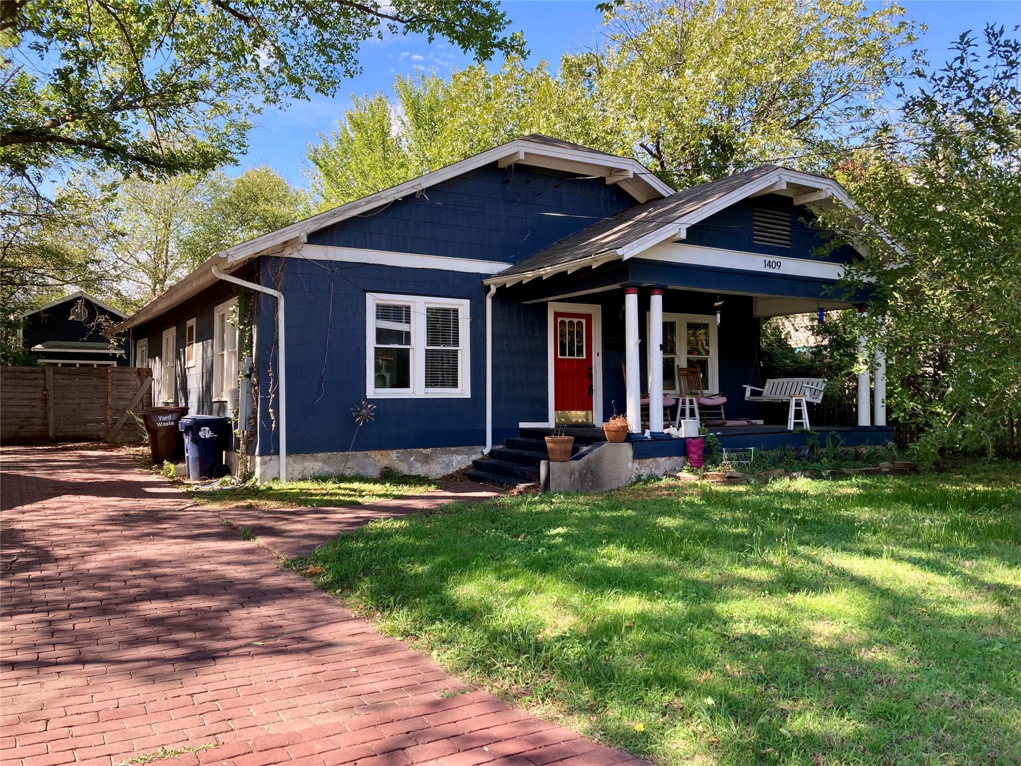 1409 N Austin Street — photo