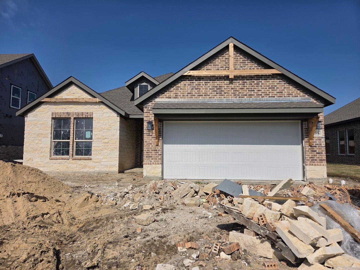 808 Silverleaf Drive — photo