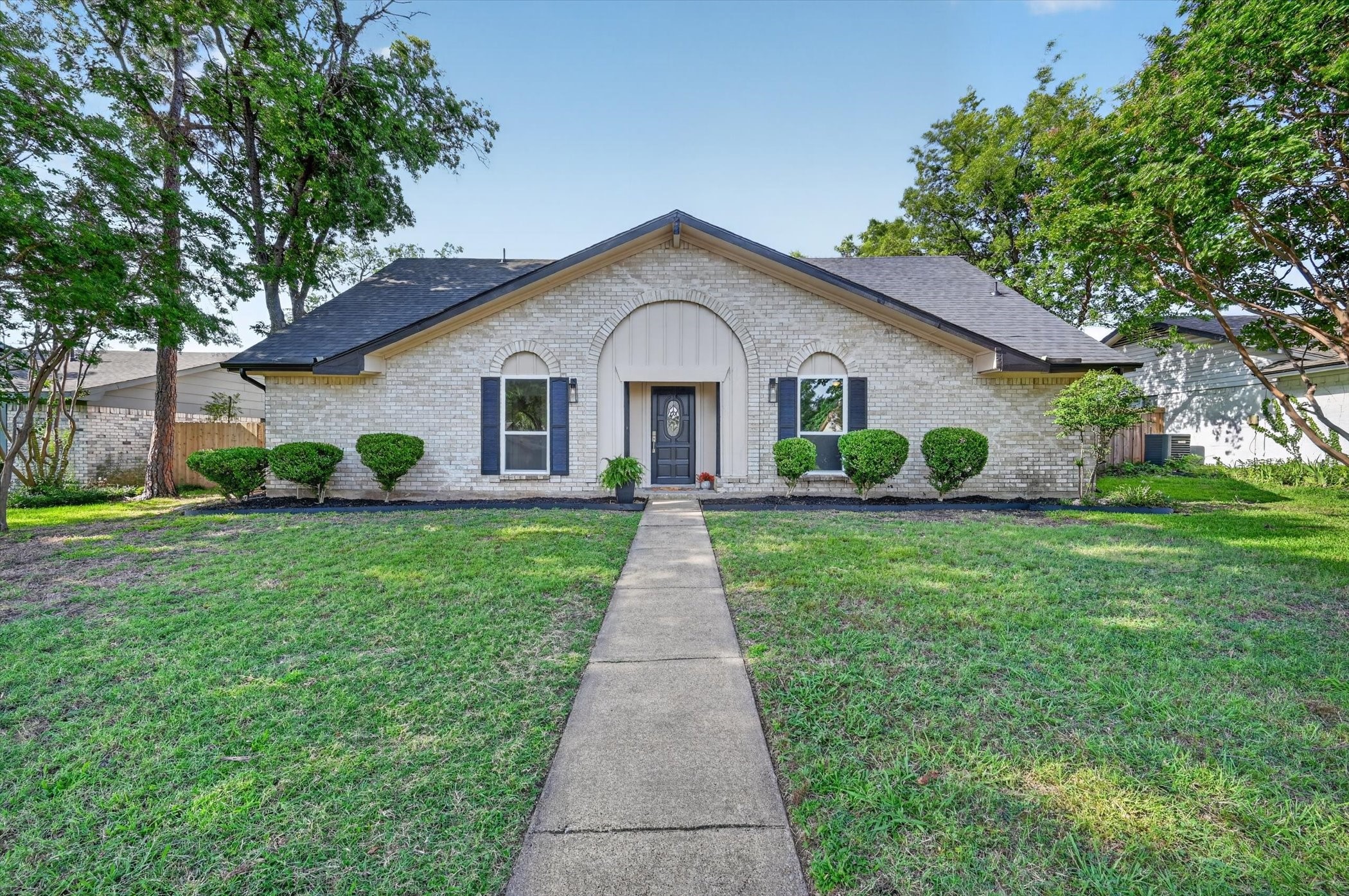 1802 Rainbow Drive — photo
