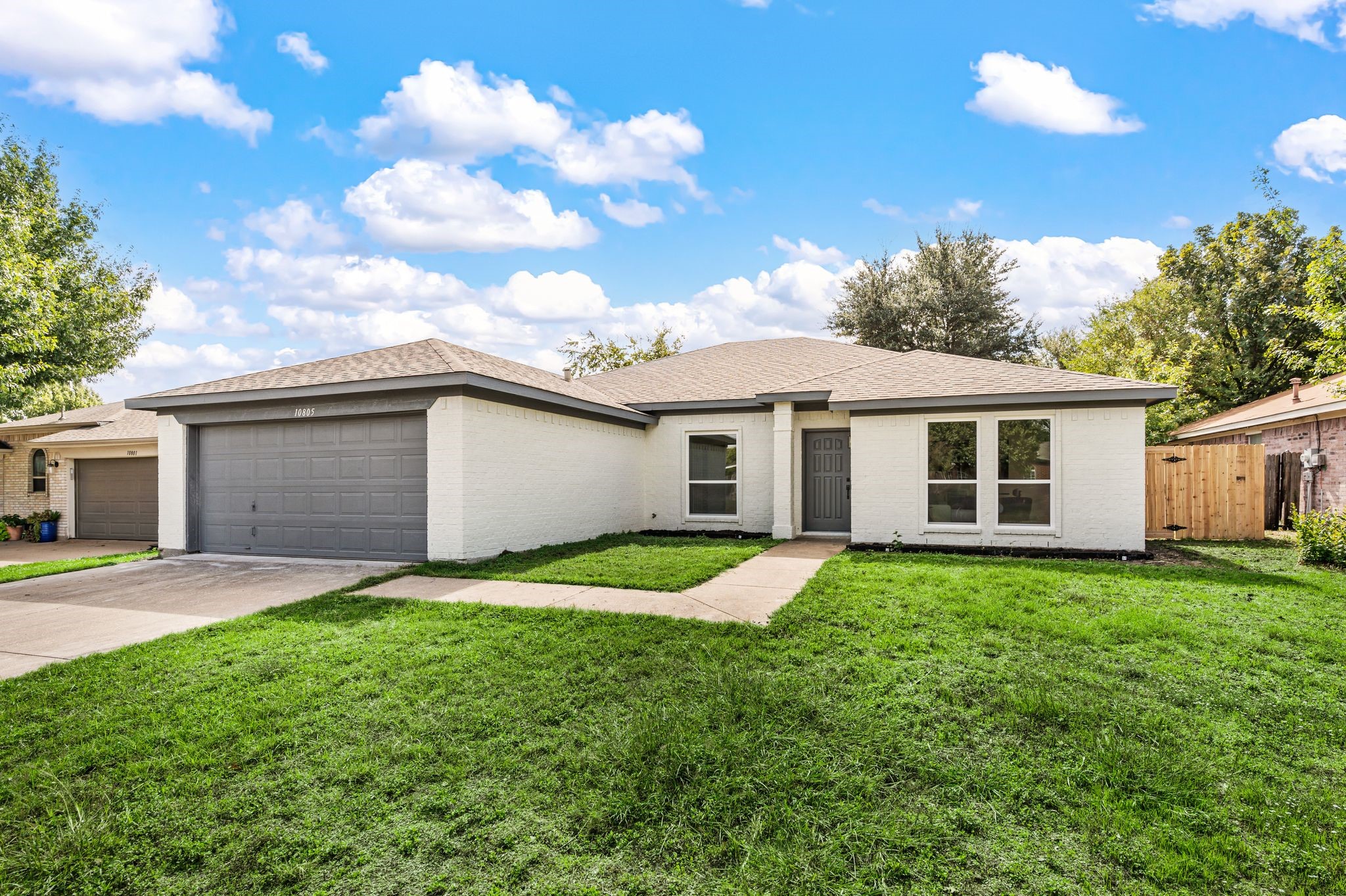 10805 Pebblecreek Court — photo
