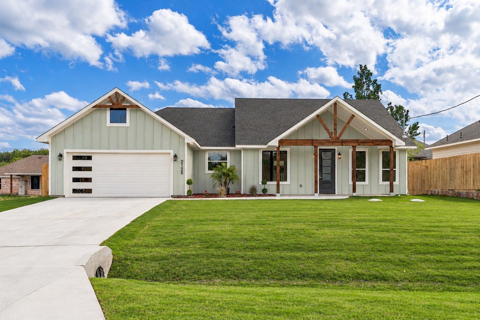 2125 Steepleridge Circle — photo