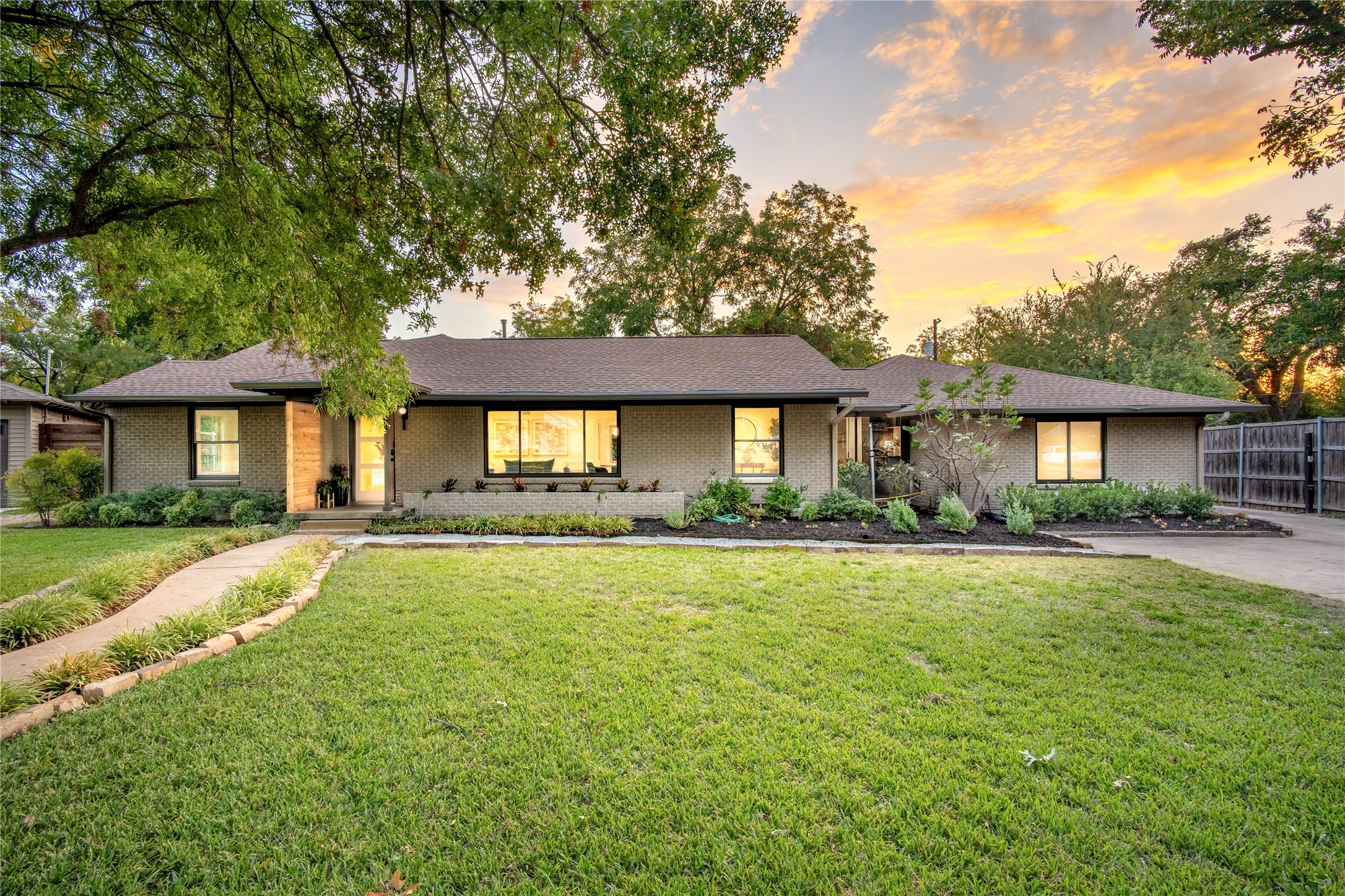1131 Wicklow Drive — photo