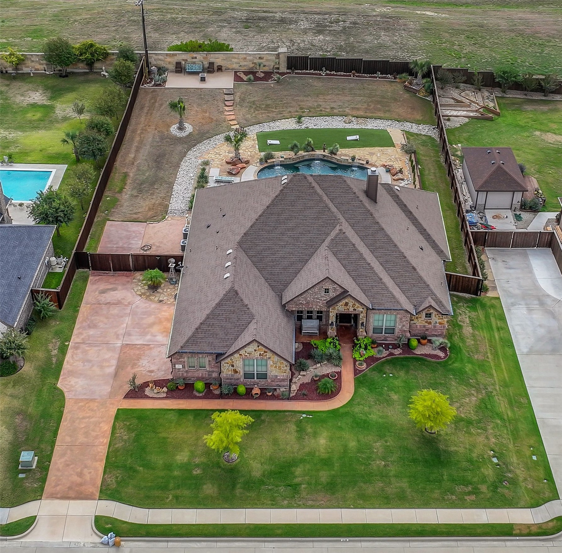 2125 Vanderbilt Drive — photo
