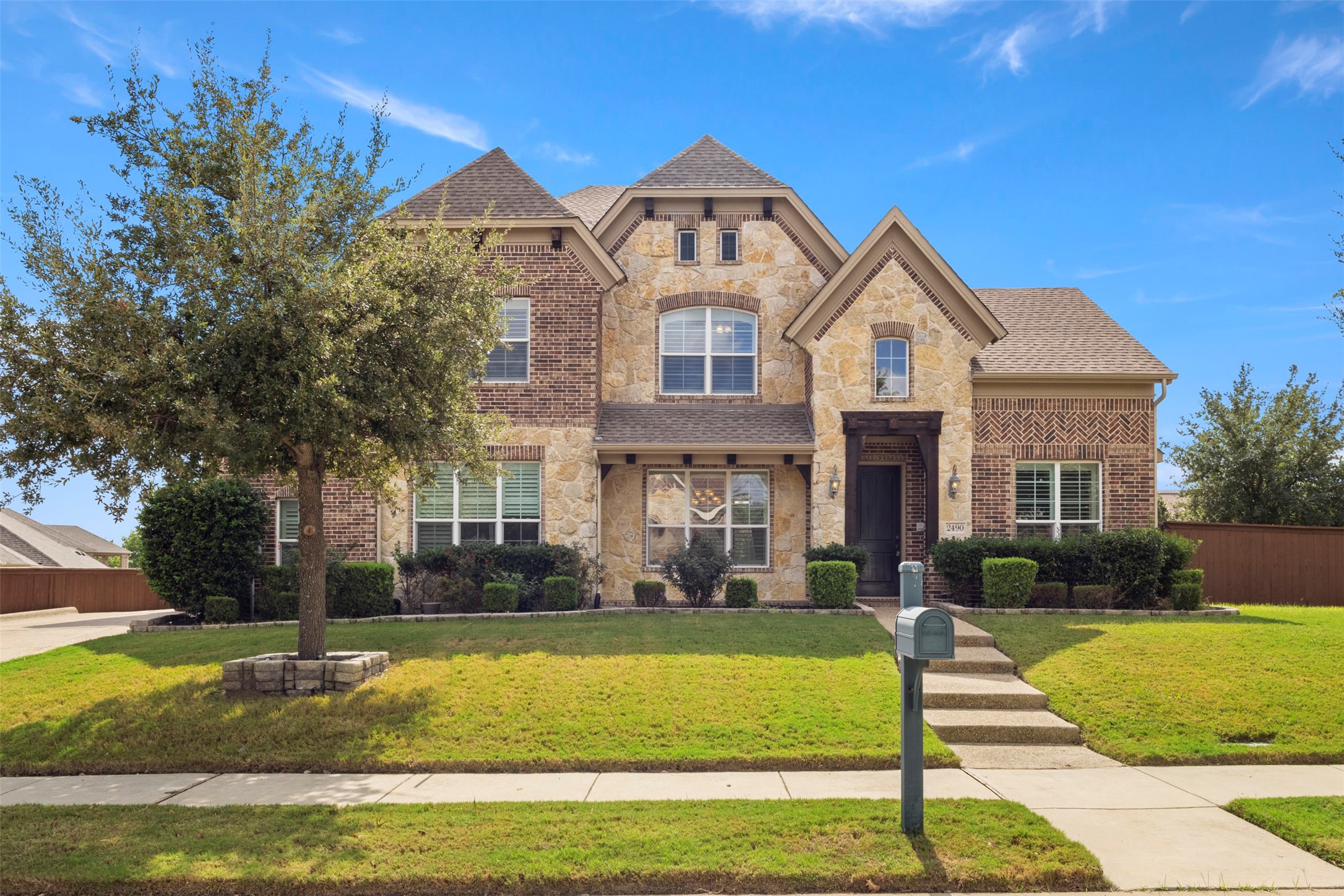 2490 Stonybrook Drive — photo