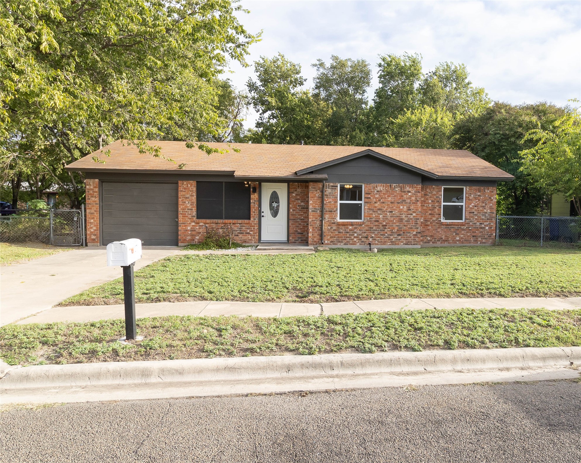 107 South Drive — photo