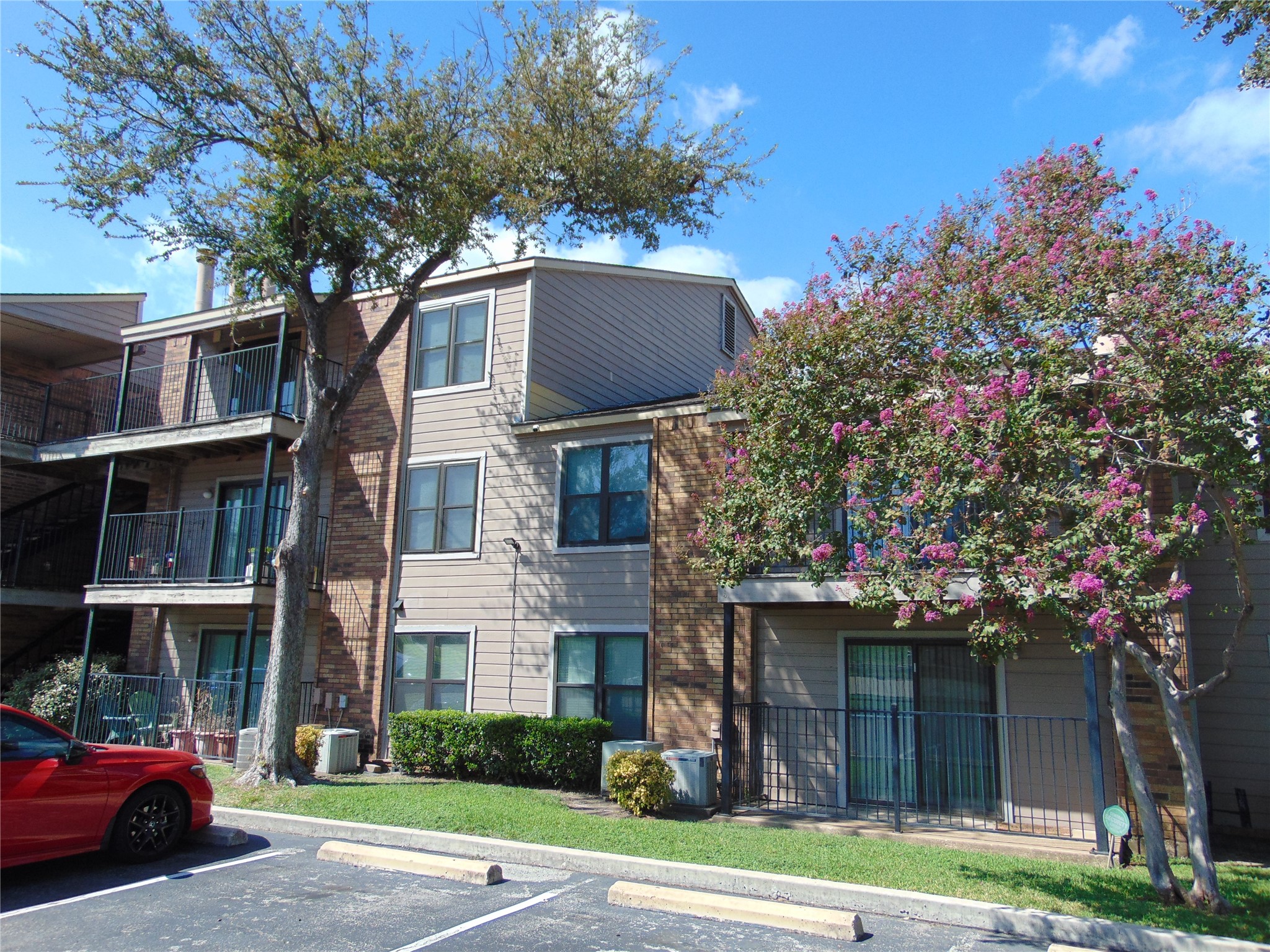 8109 Skillman Street Unit 1008 — photo