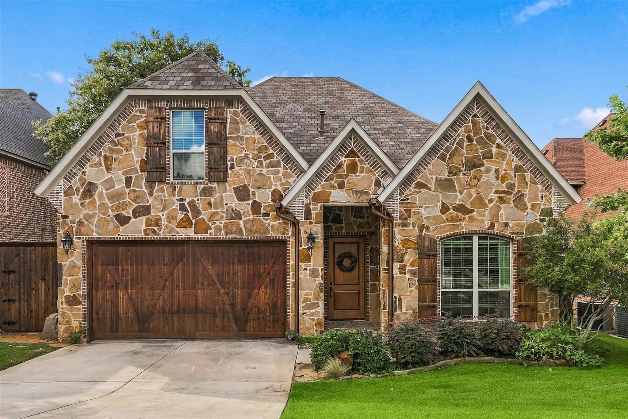 304 Thistle Ridge — photo