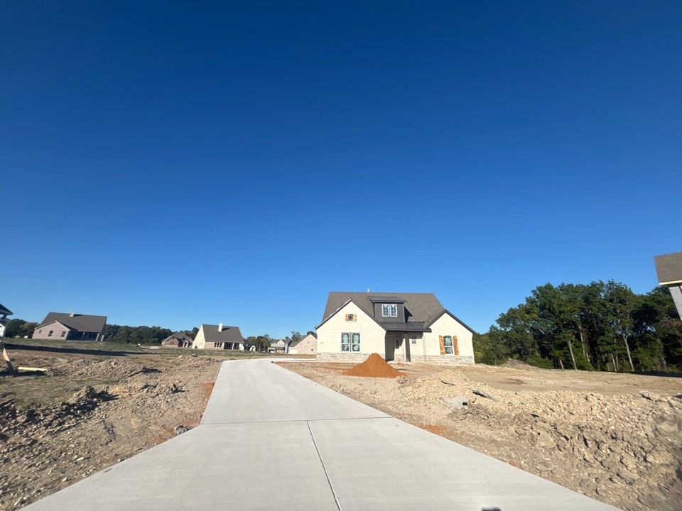 802 Monterrey Circle — photo