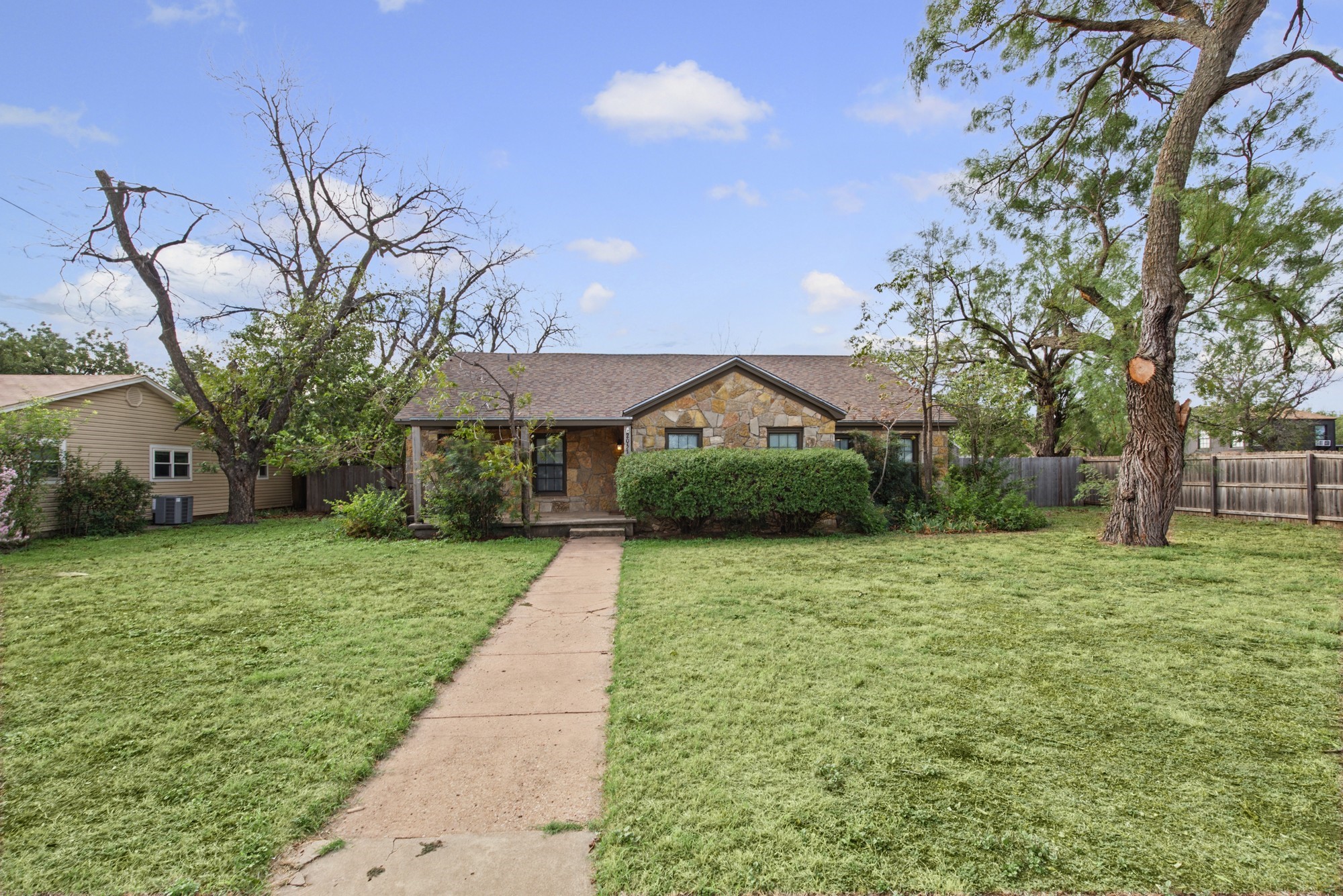 2051 Edgemont, Abilene, TX 79602 — photo 2