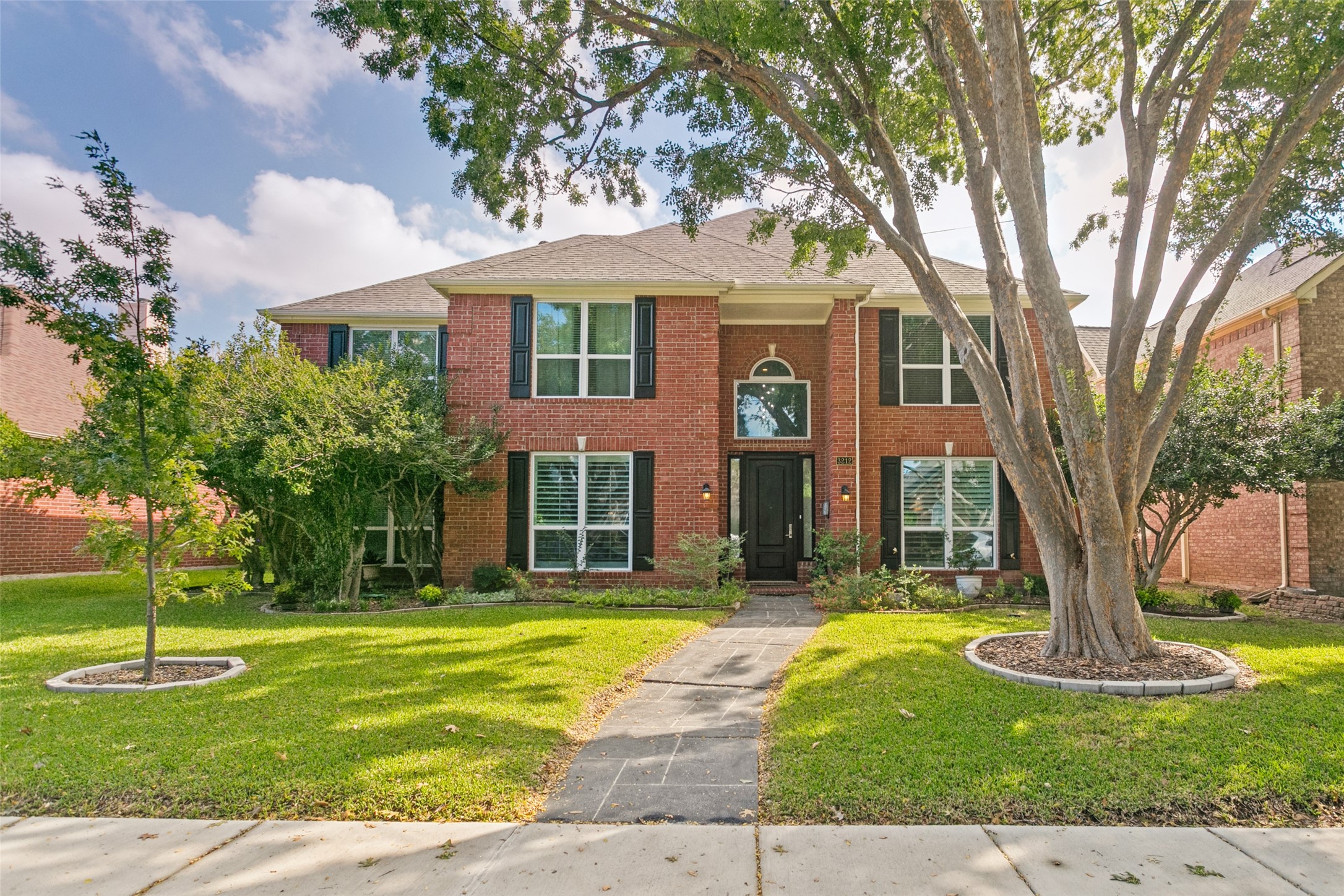 3212 Chippenham Drive — photo