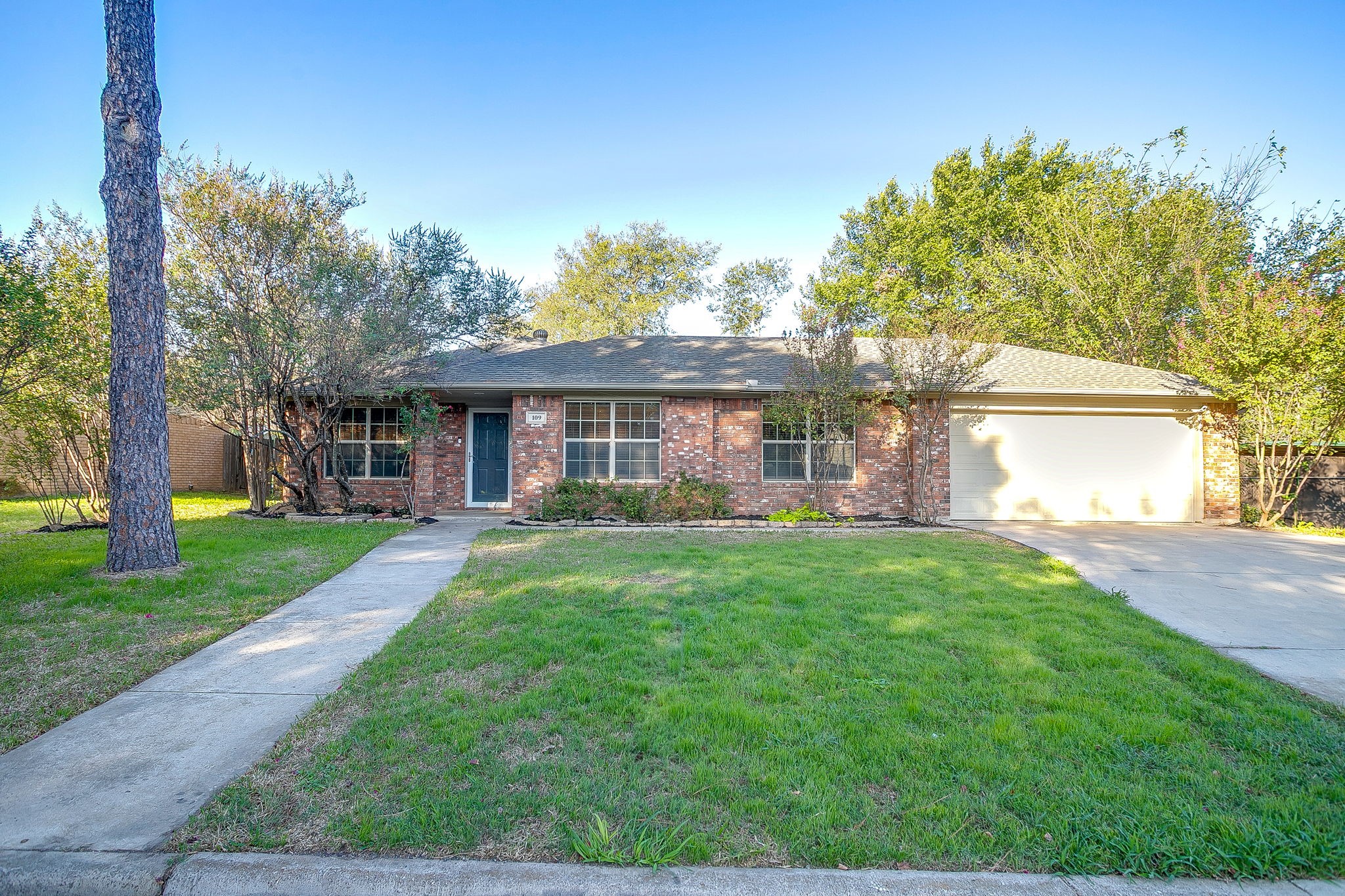 109 Briarwood Drive — photo