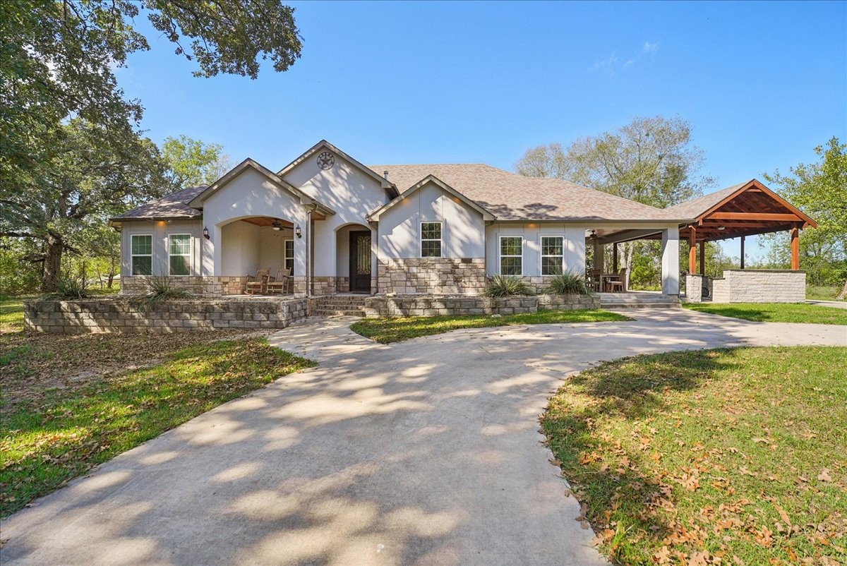 7320 County Road 3512 — photo